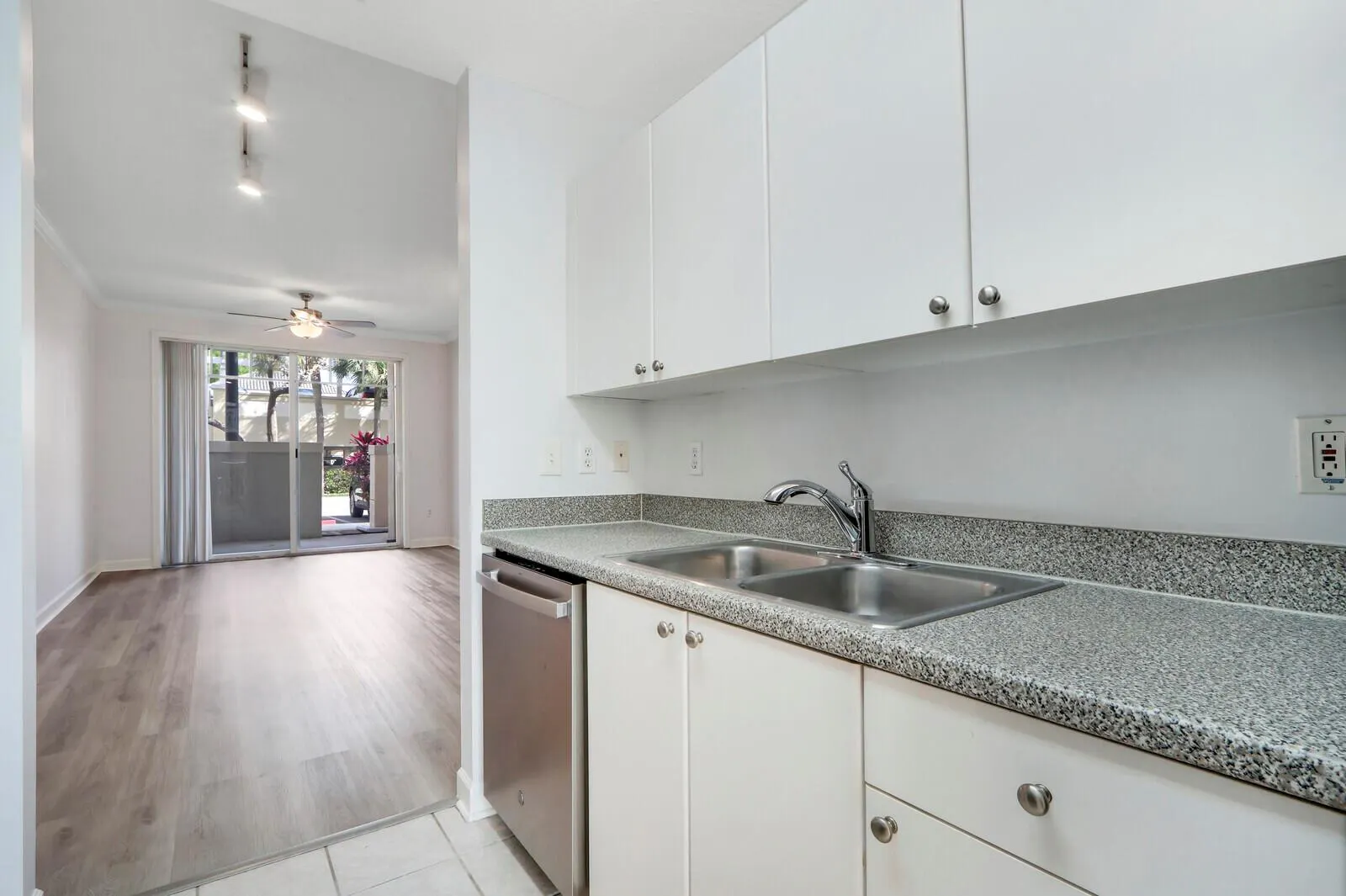 1139 Town Center Drive, #14