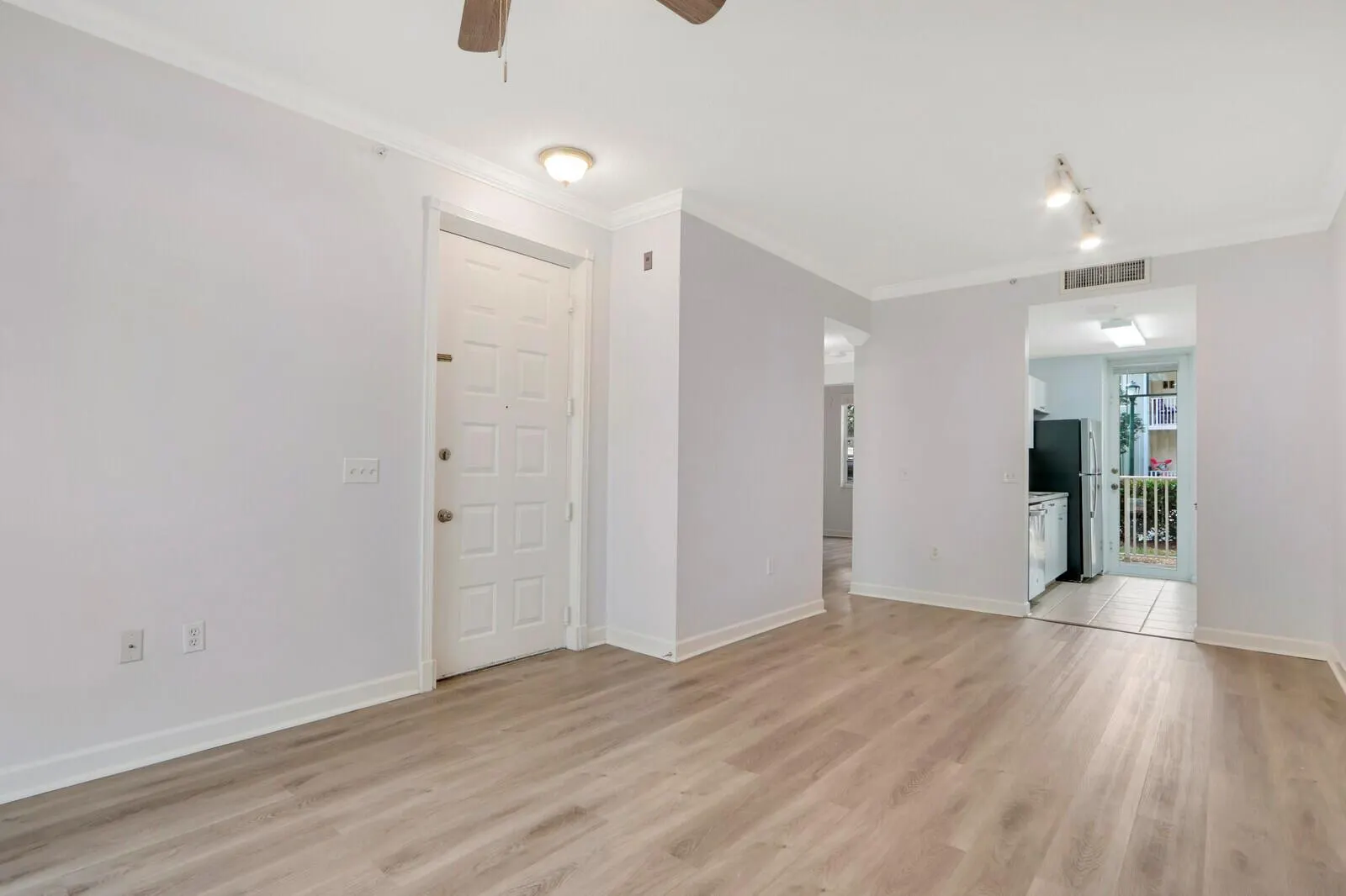 1139 Town Center Drive, #14