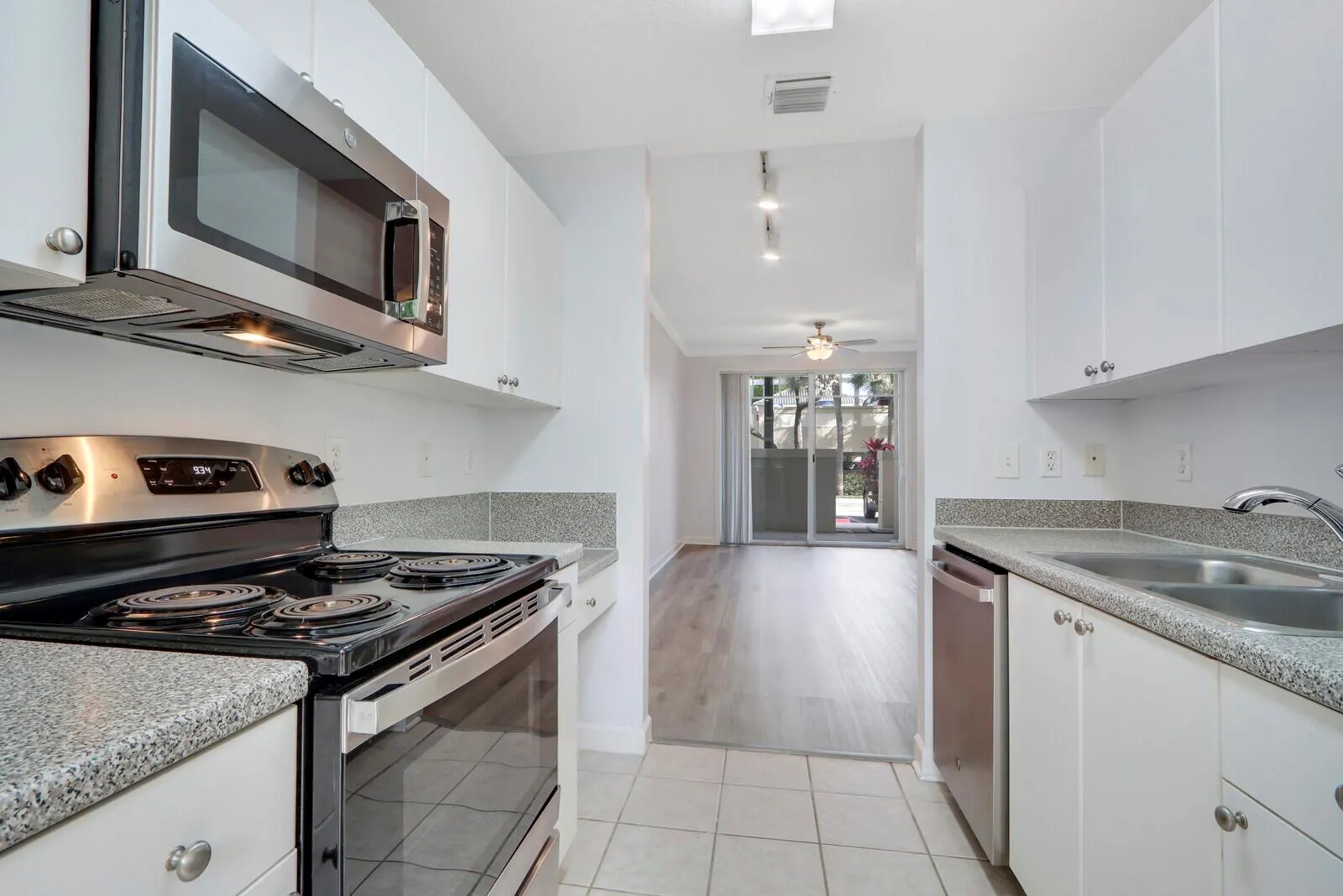 1139 Town Center Drive, #14