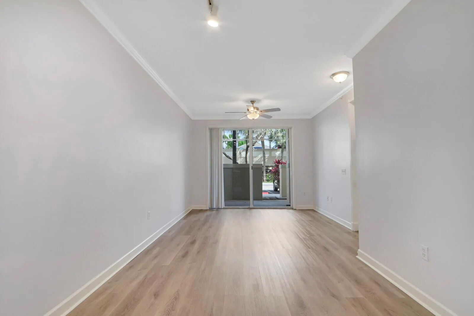 1139 Town Center Drive, #14