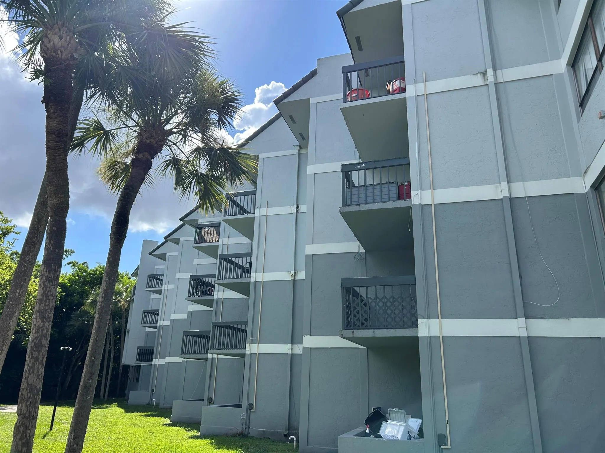 1900 N Congress Avenue, #305