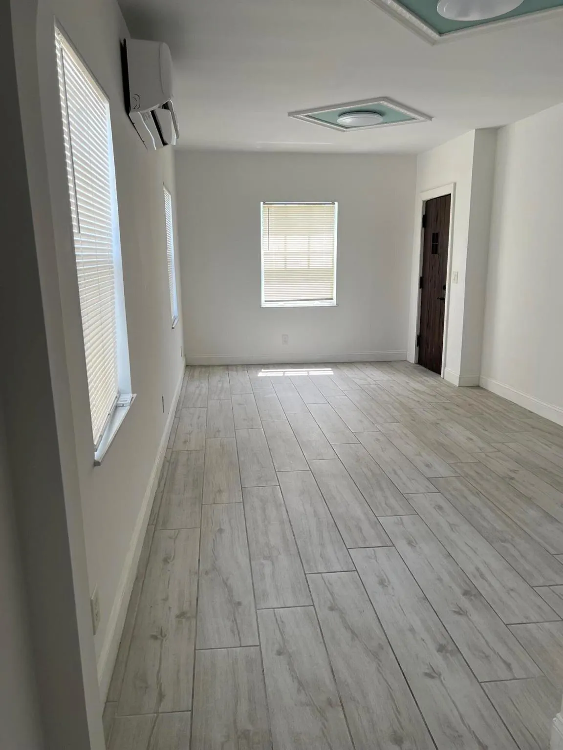 407 S Lakeside Drive, #D
