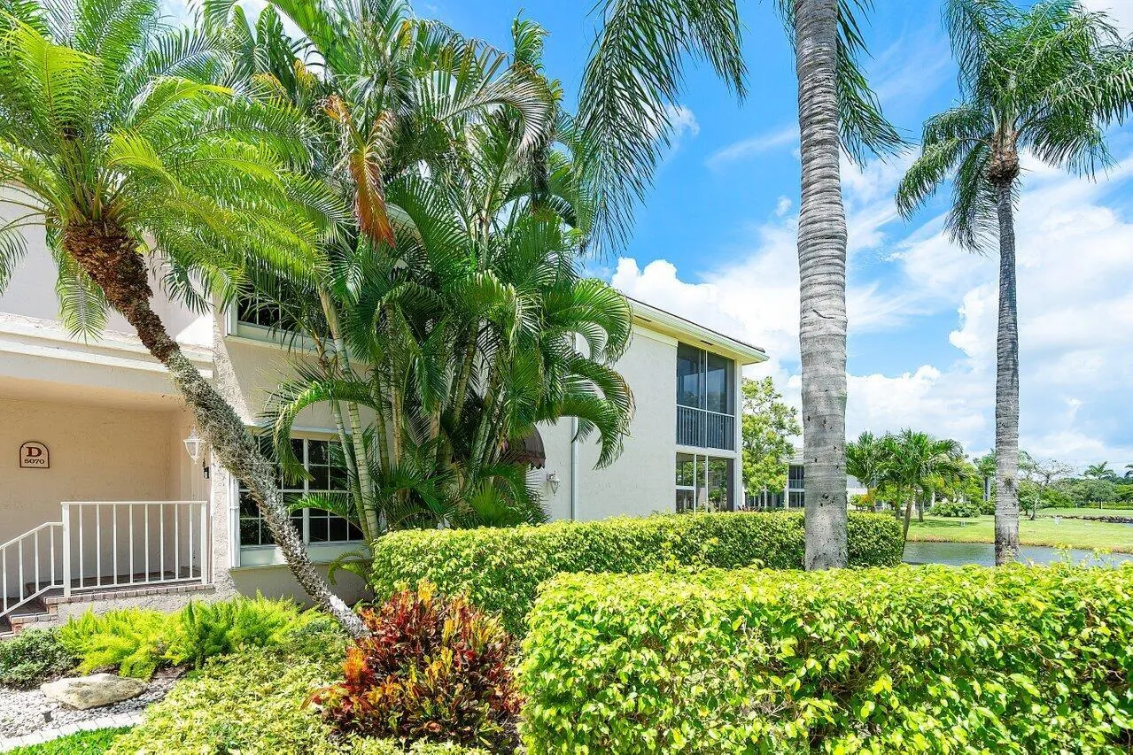 5070 Lake Catalina Drive, #C