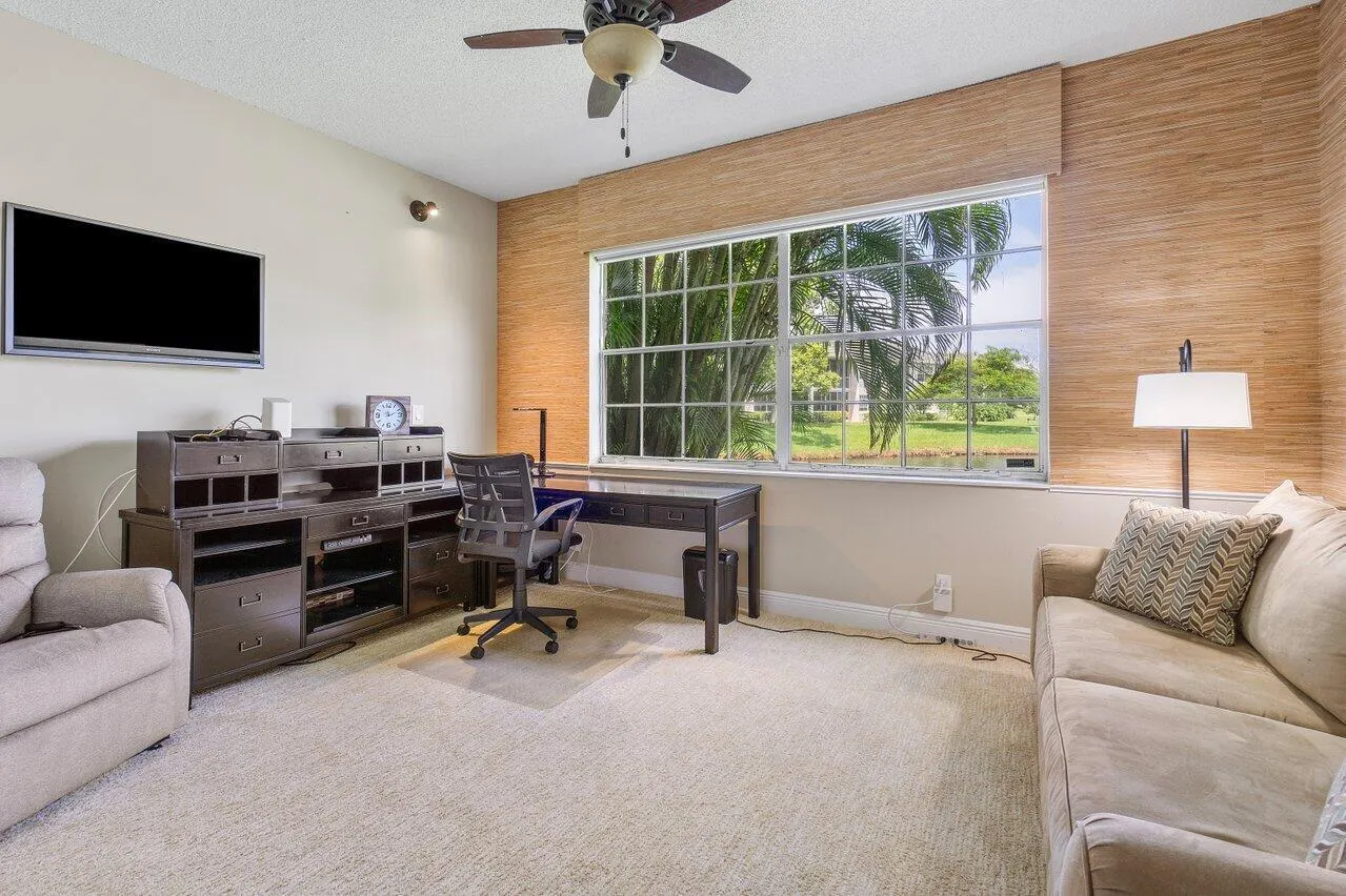 5070 Lake Catalina Drive, #C