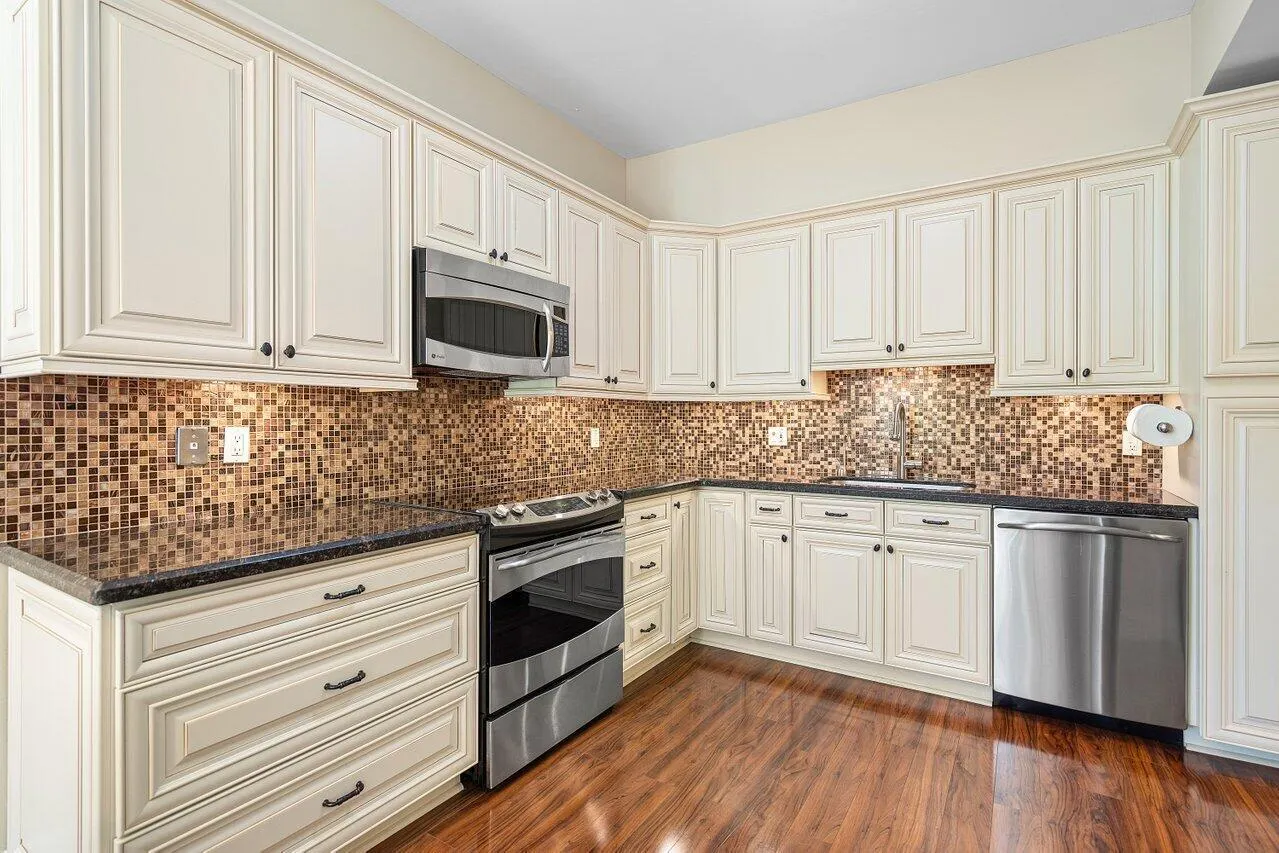 5070 Lake Catalina Drive, #C