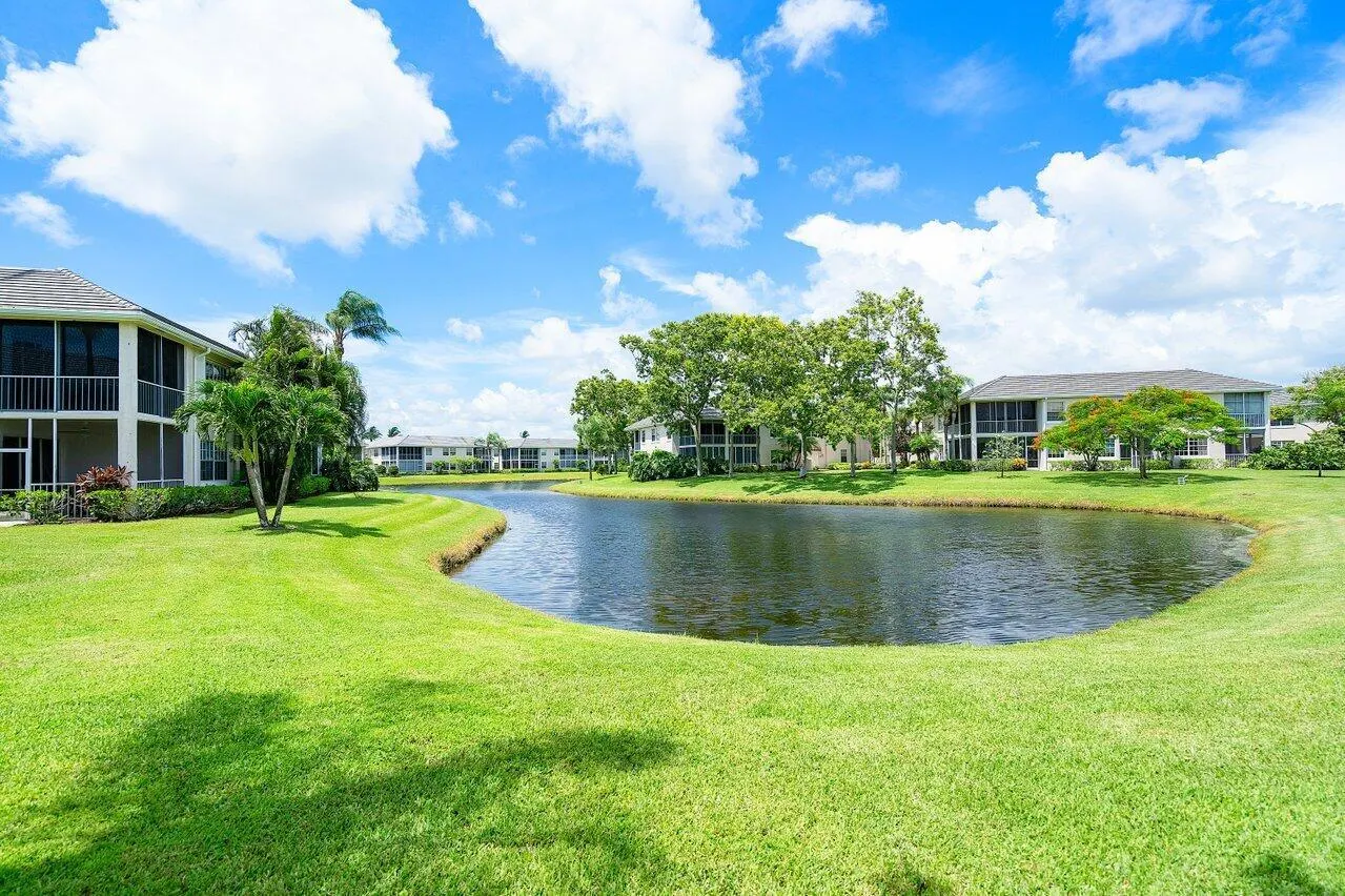 5070 Lake Catalina Drive, #C
