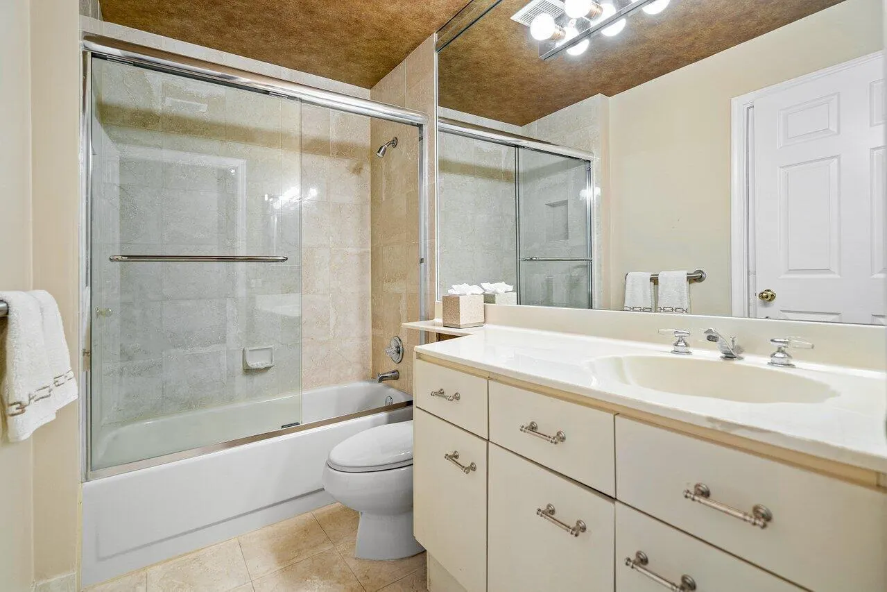 5070 Lake Catalina Drive, #C