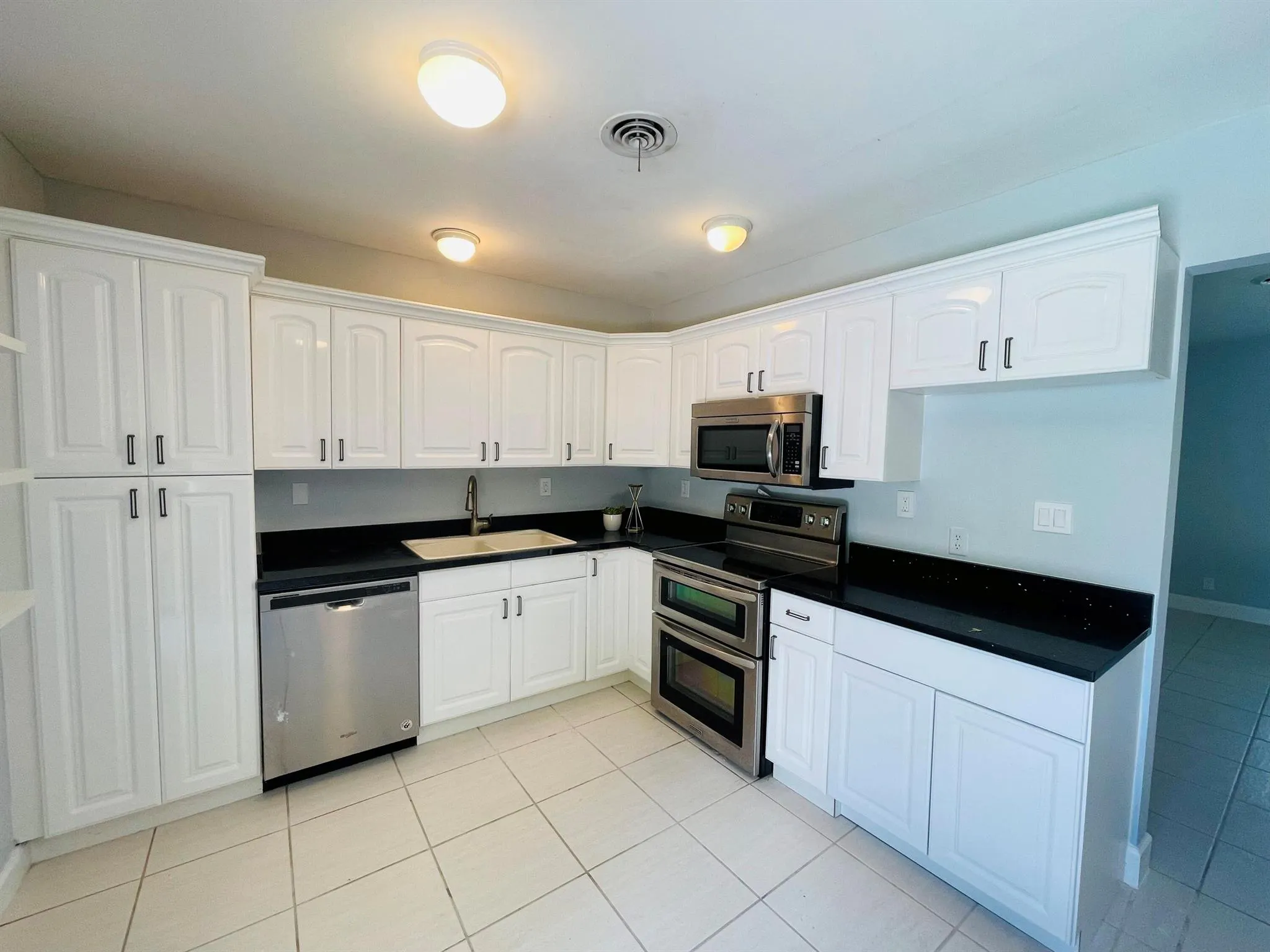 1145 SW 5th Street SW