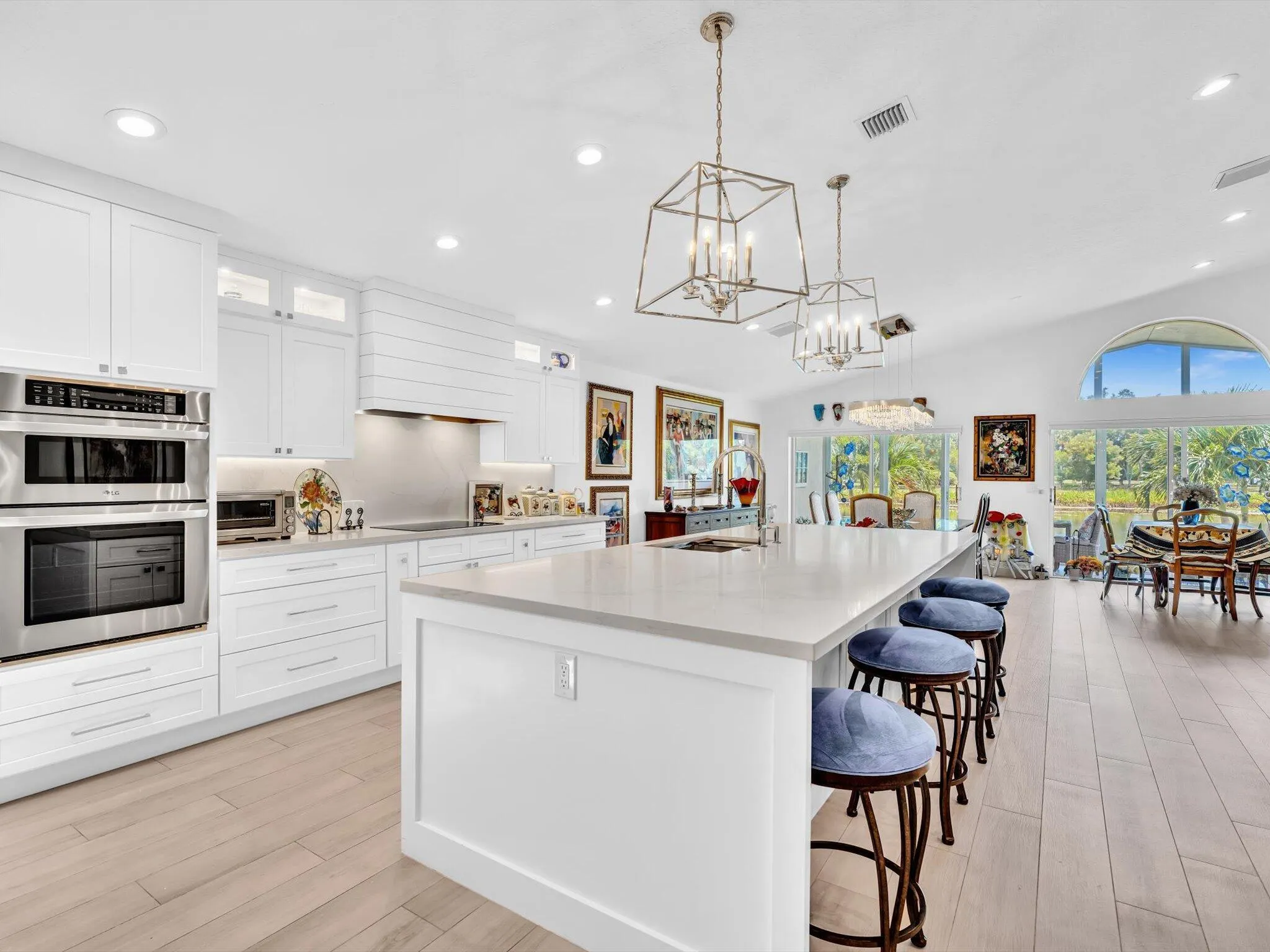 12700 Coral Lakes Drive