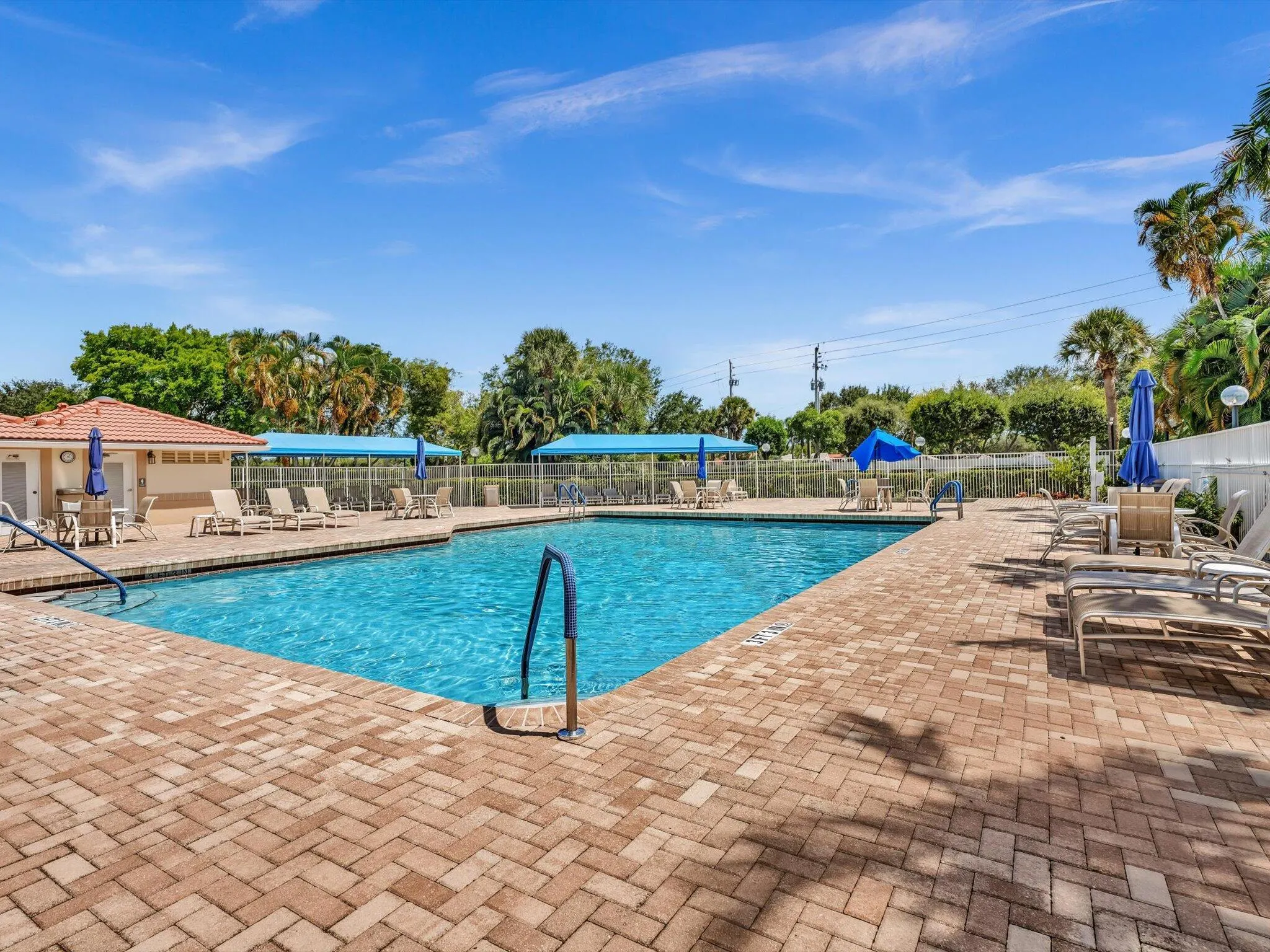 12700 Coral Lakes Drive