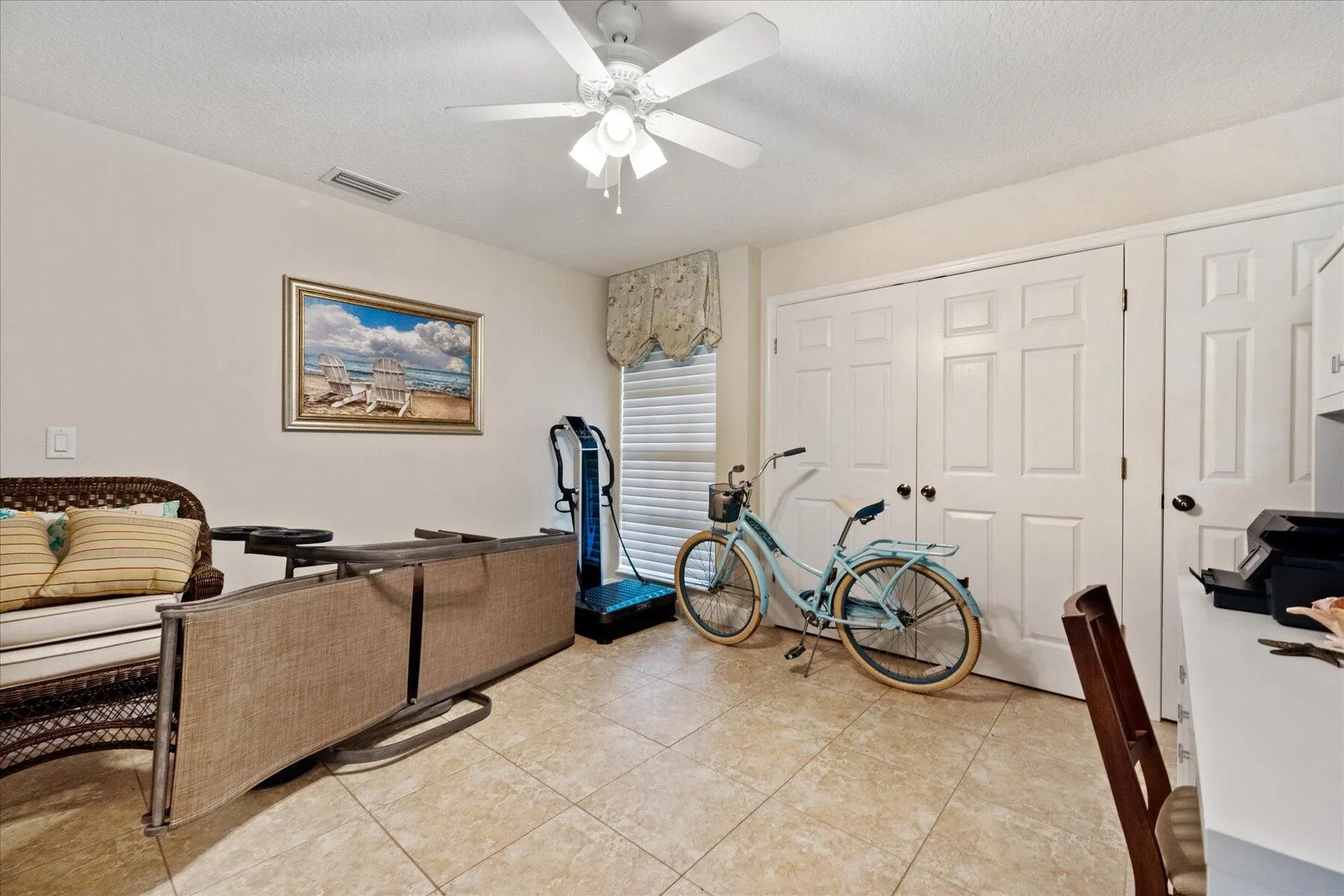 2216 Las Casitas Drive