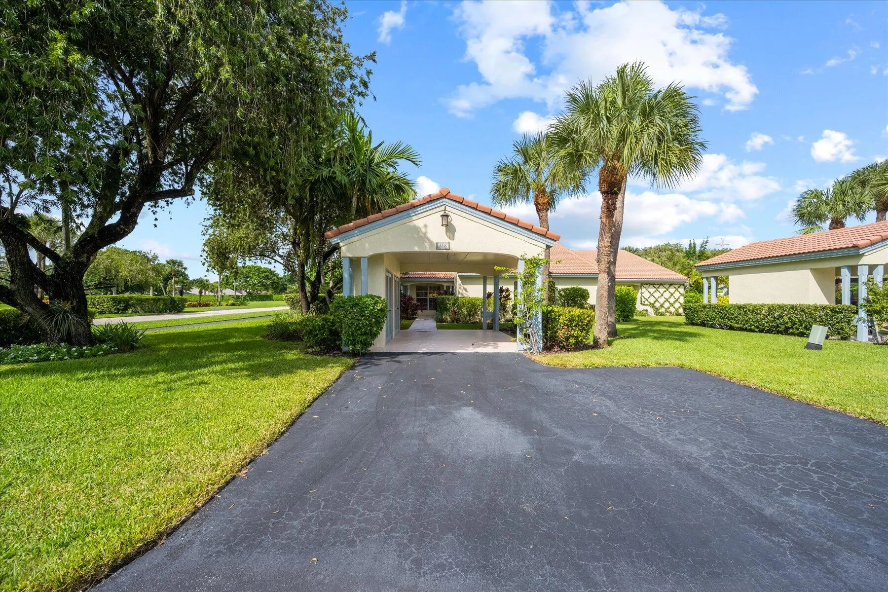 2216 Las Casitas Drive