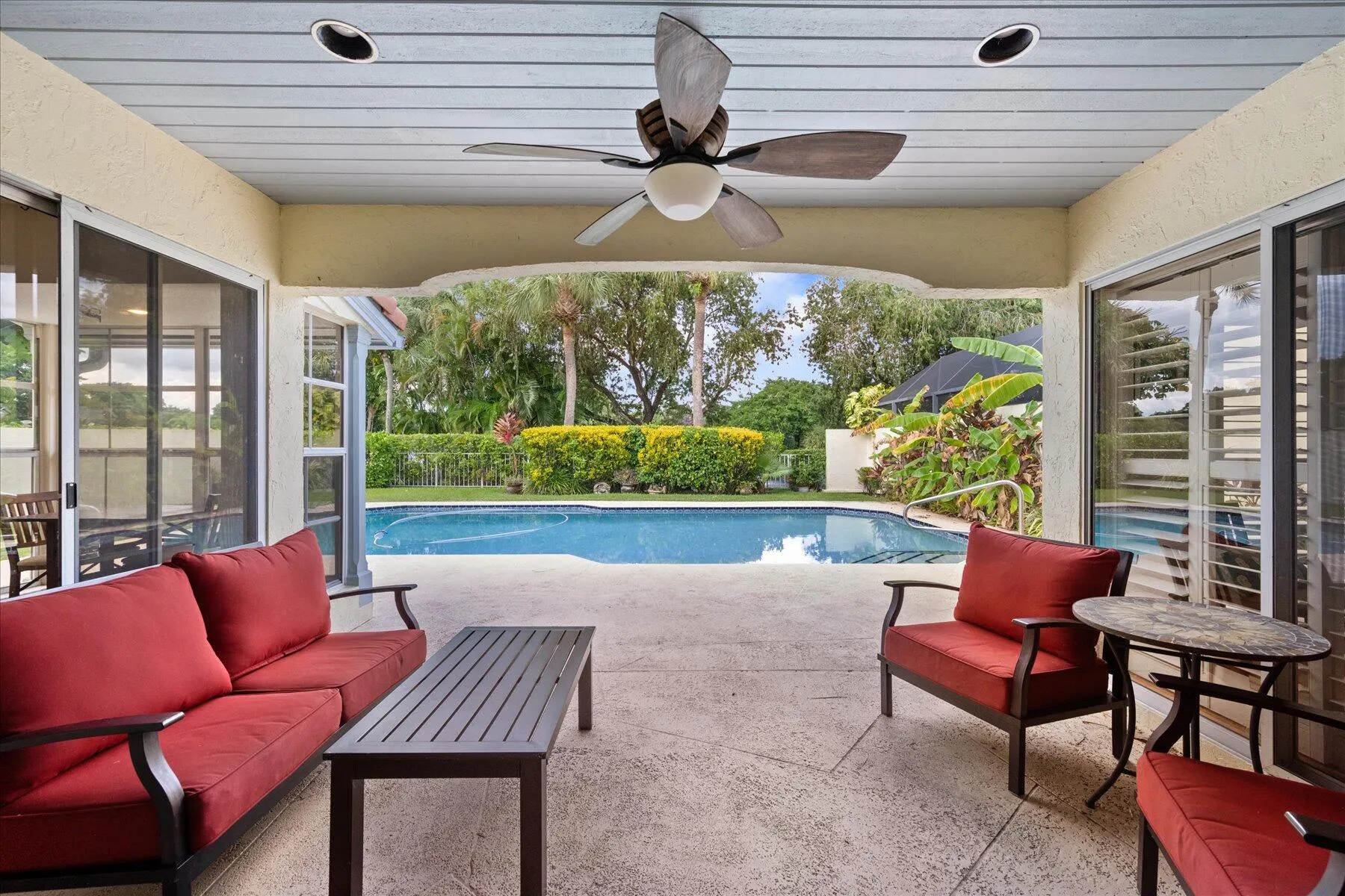 2216 Las Casitas Drive