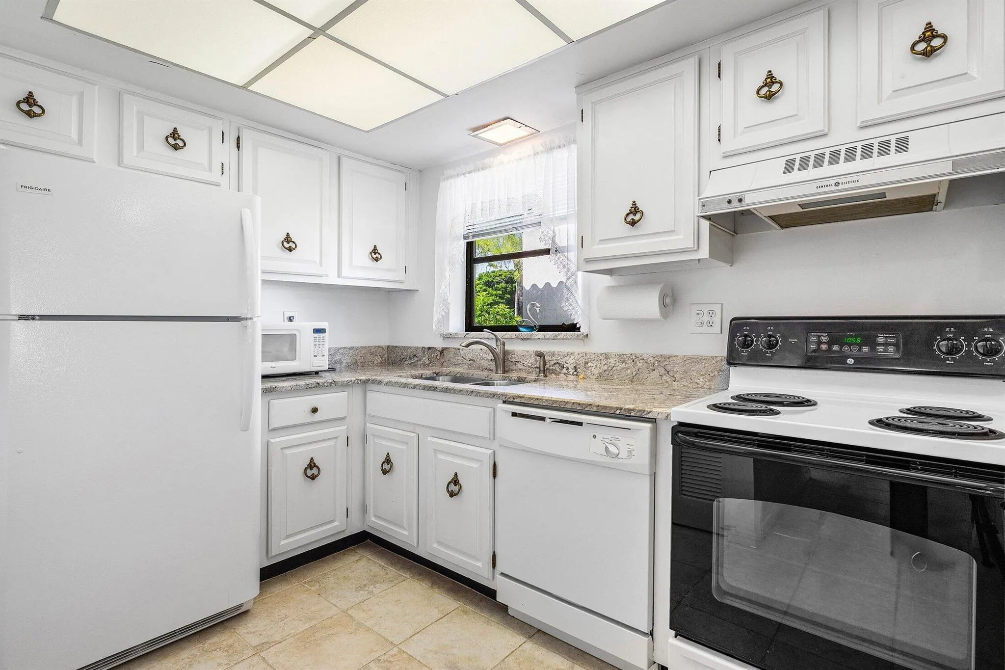 4085 Kittiwake Court, #Kittiwake