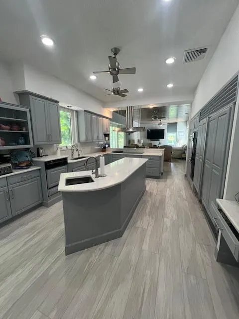 77 N Beach Road