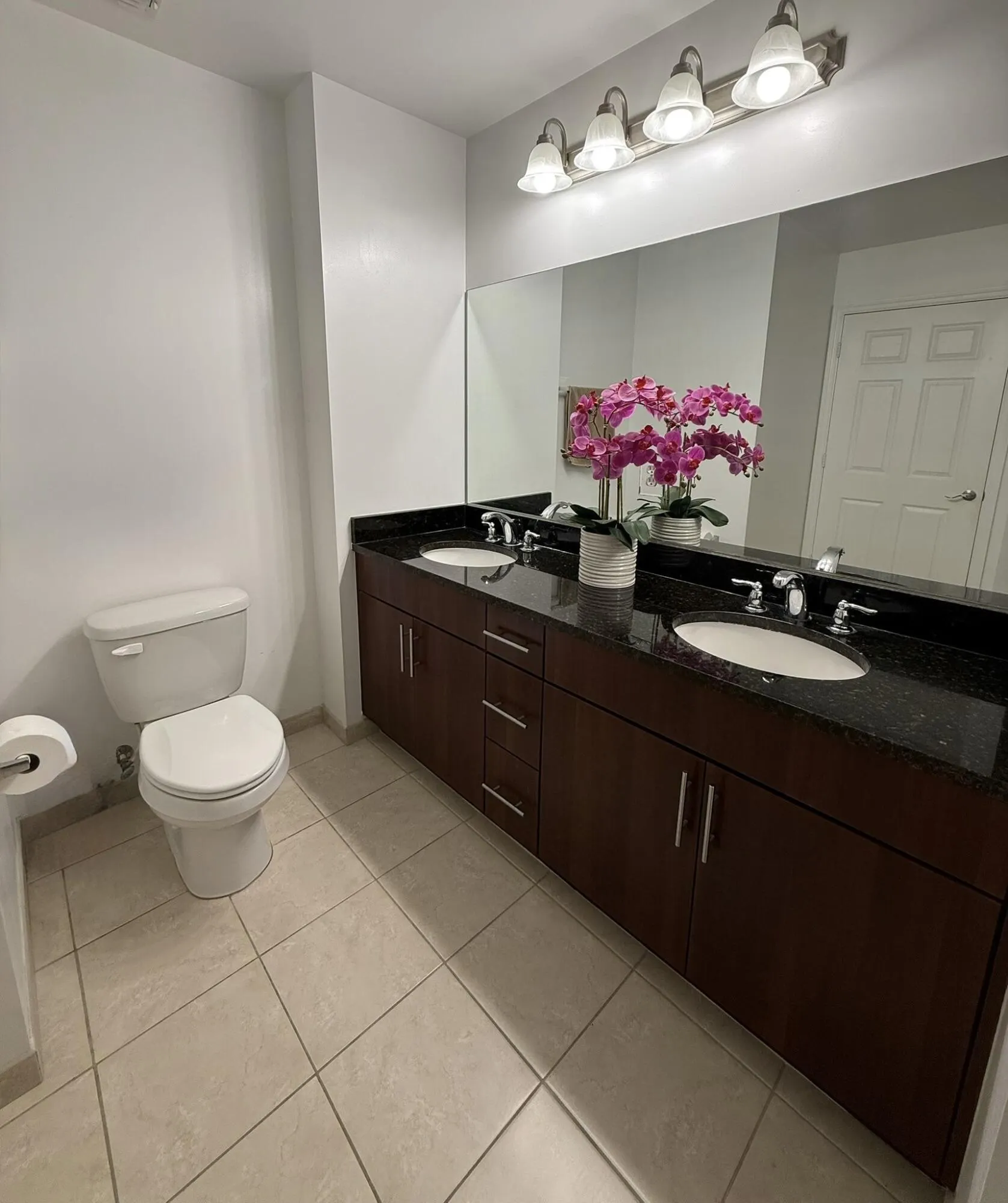 4905 Midtown 2405 Lane, #2405