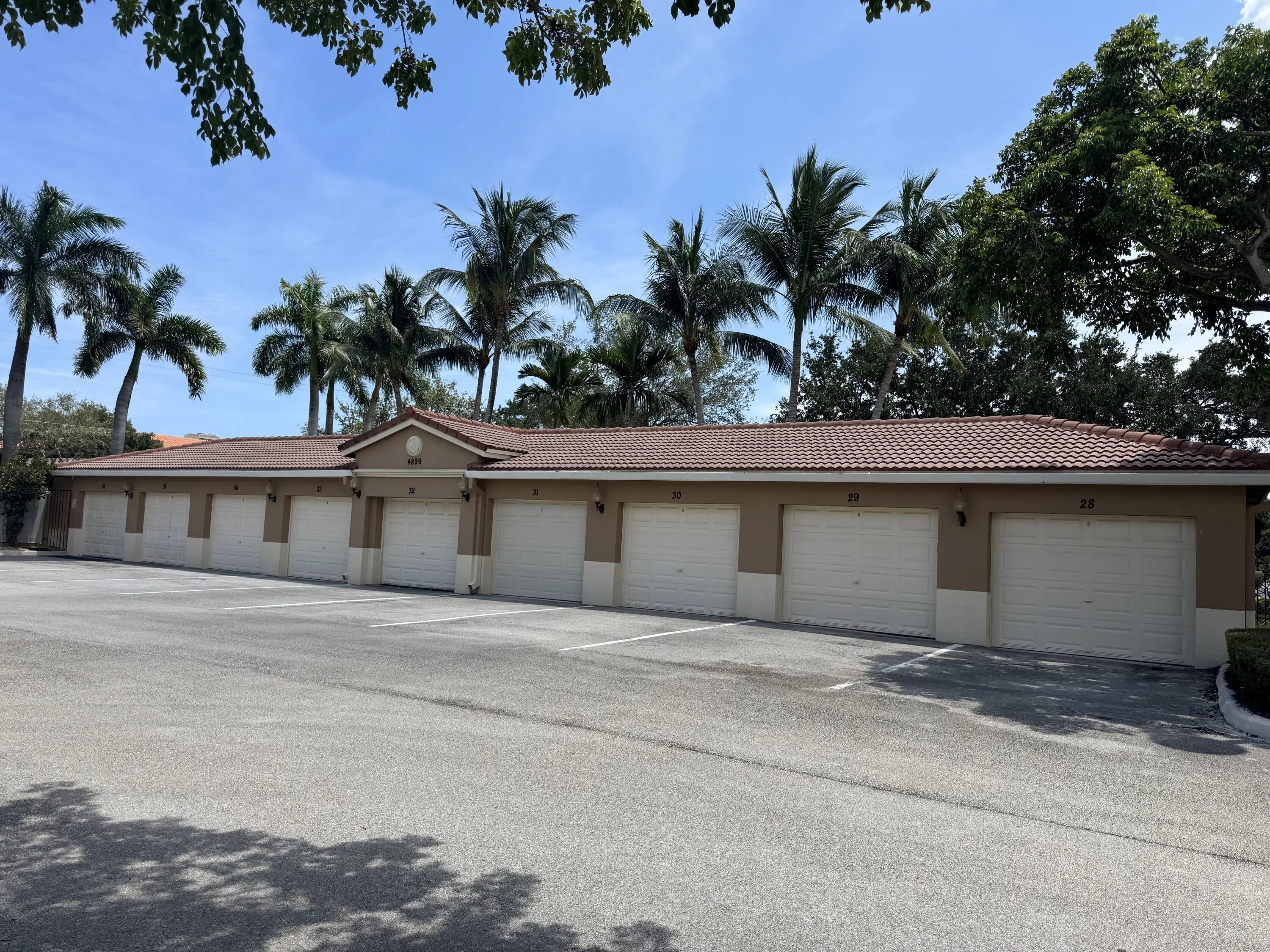 4905 Midtown 2405 Lane, #2405