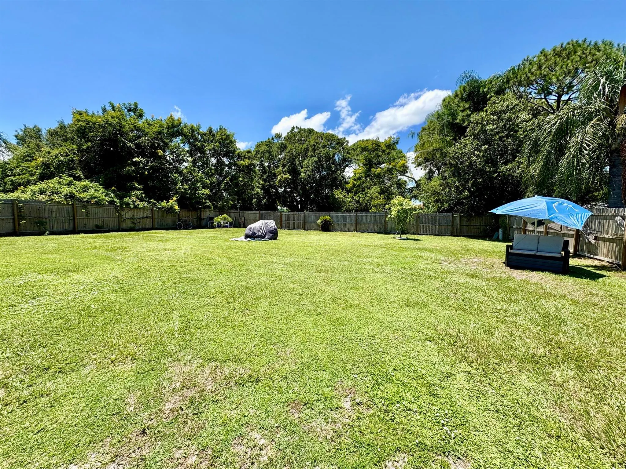 874 SW Ivanhoe Drive