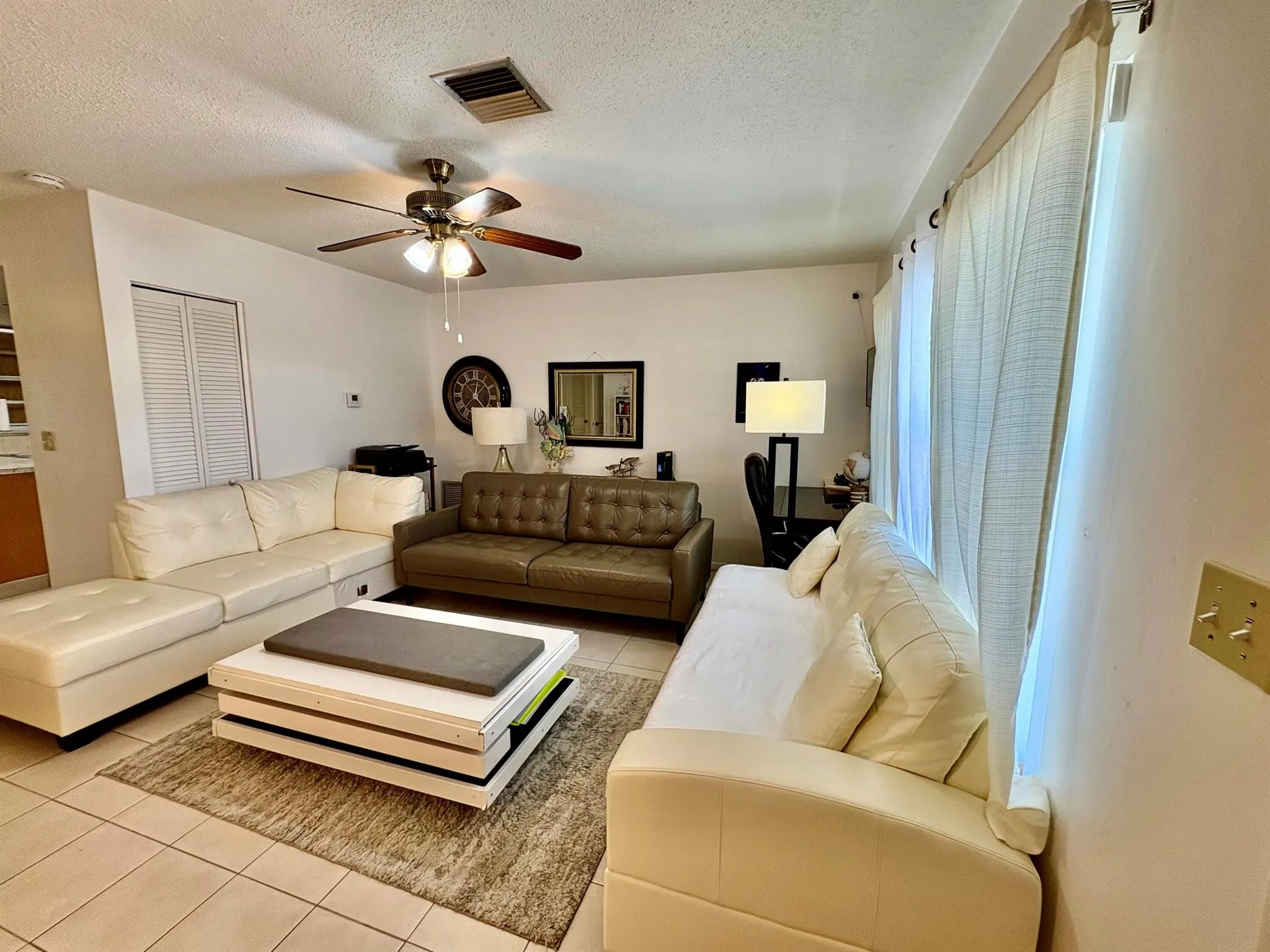 874 SW Ivanhoe Drive