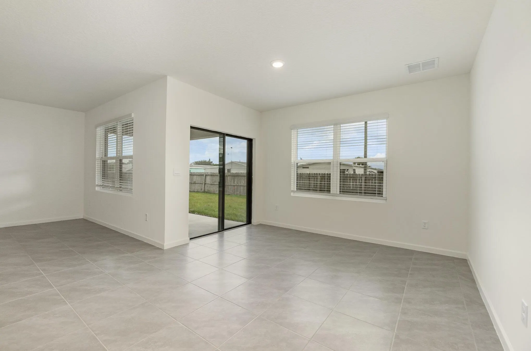 467 Seafoam Circle