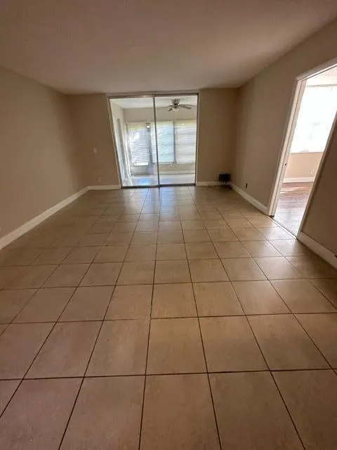 9 Willowbrook 102 Lane, #102