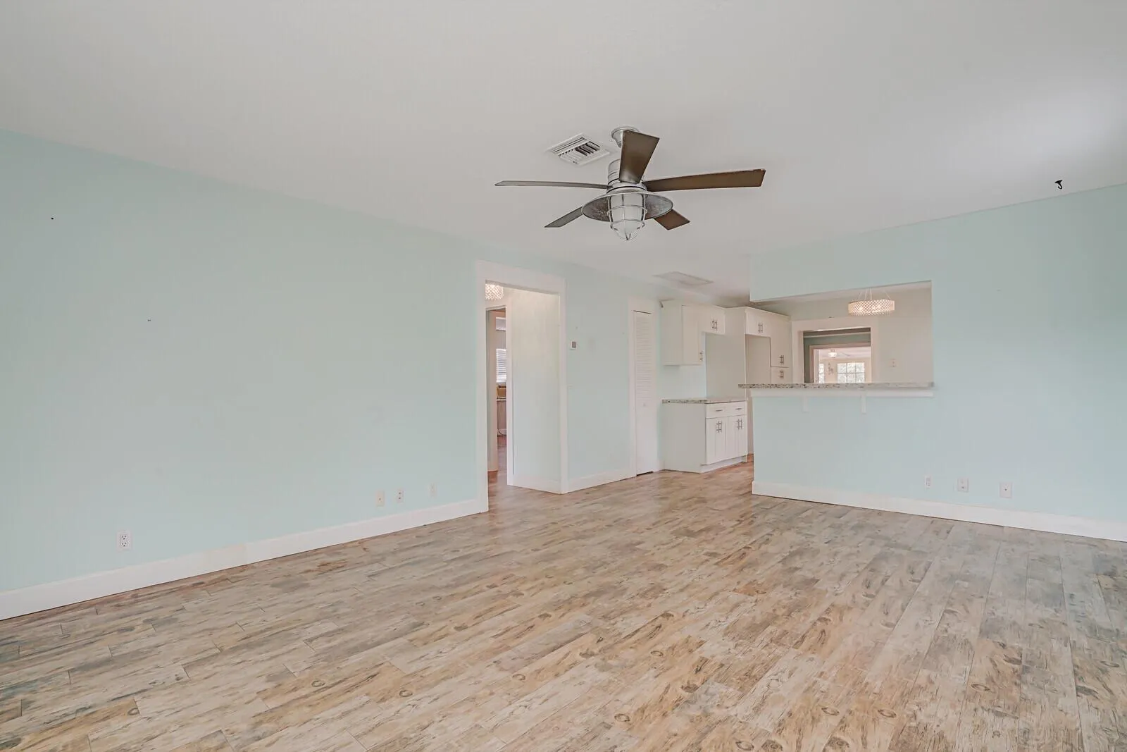 17851 68th Street N