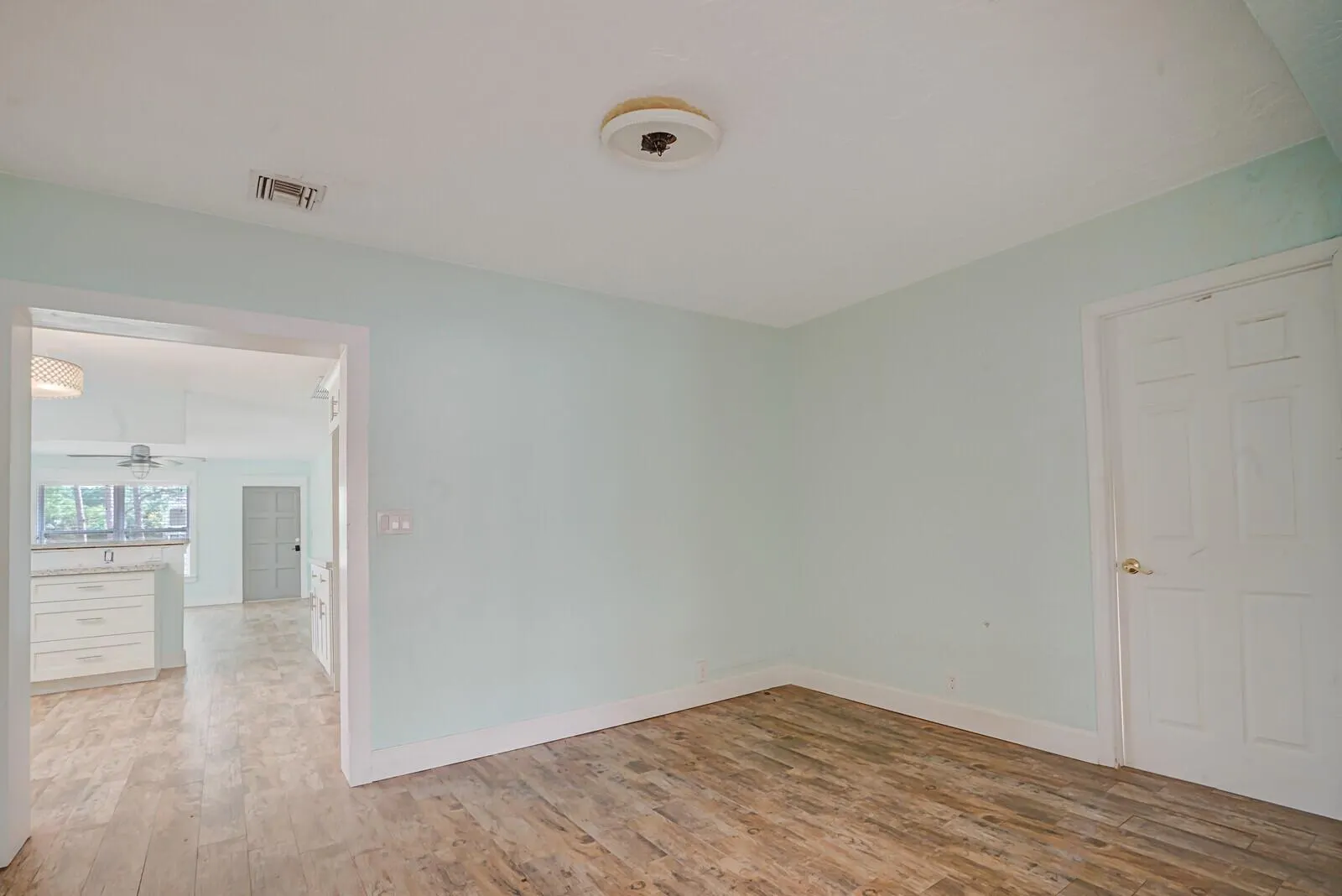 17851 68th Street N