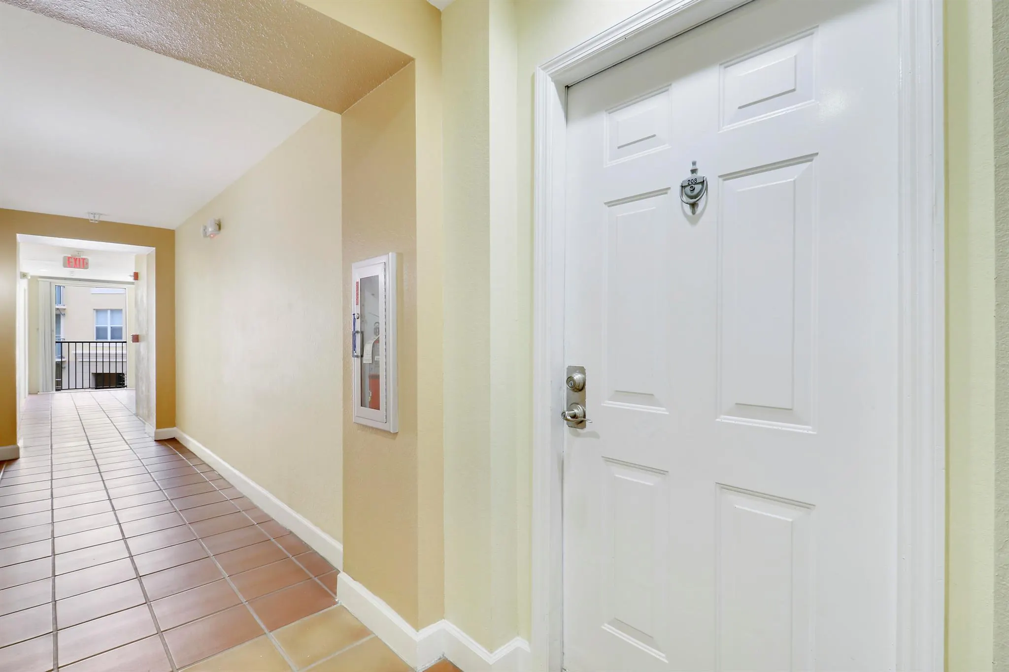 720 S Sapodilla Avenue, #208