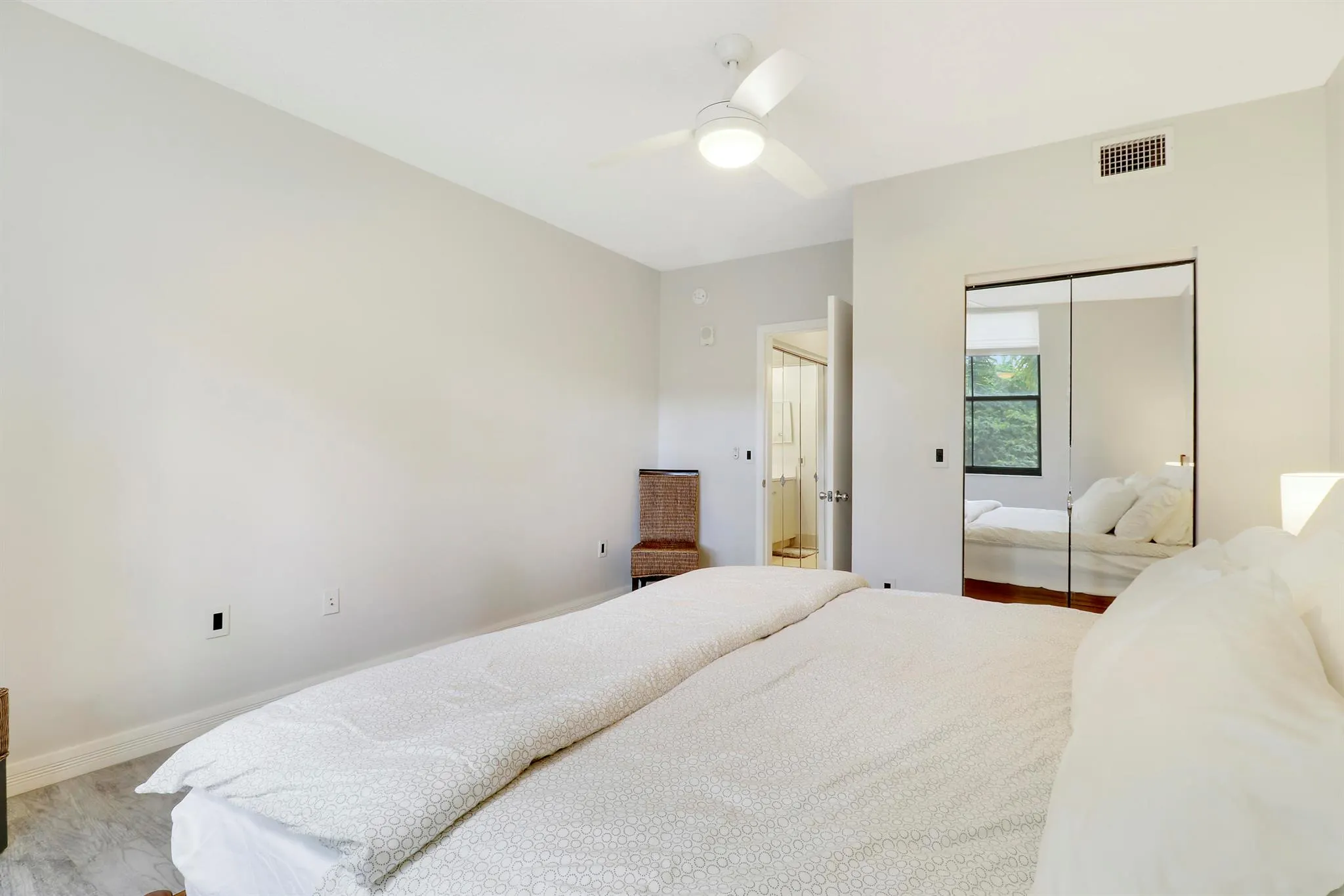 720 S Sapodilla Avenue, #208