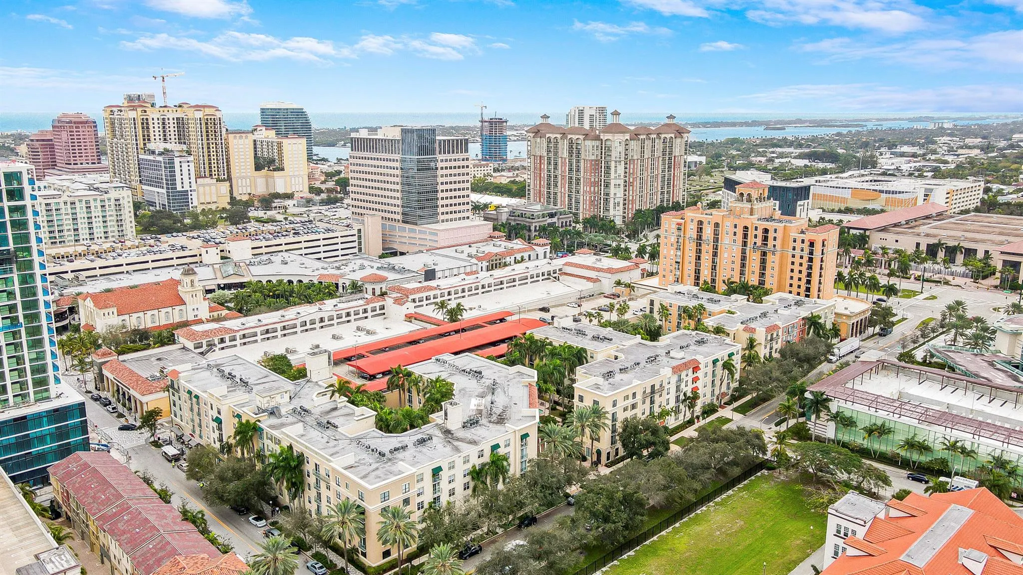 720 S Sapodilla Avenue, #208