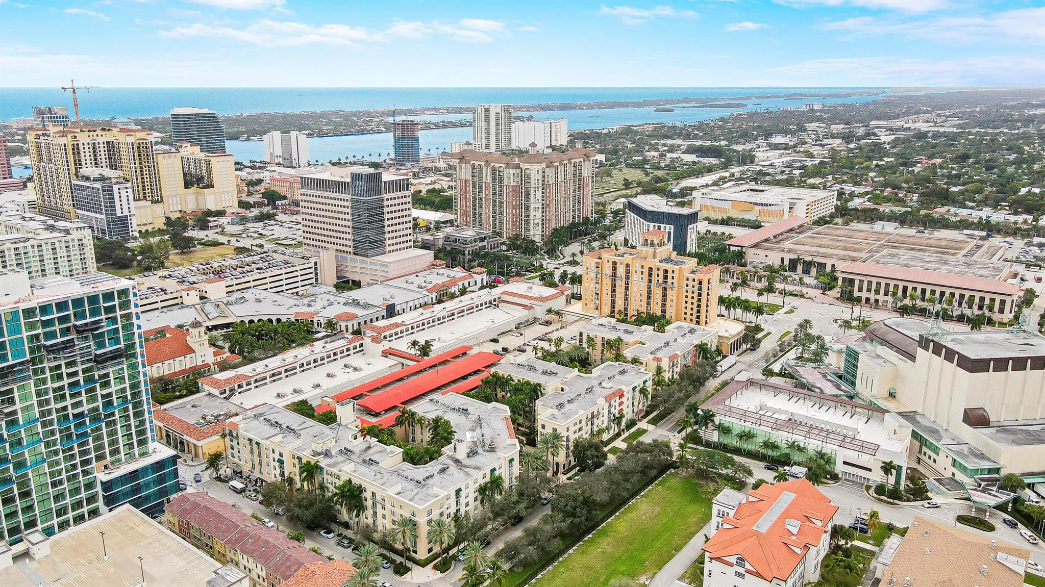 720 S Sapodilla Avenue, #208