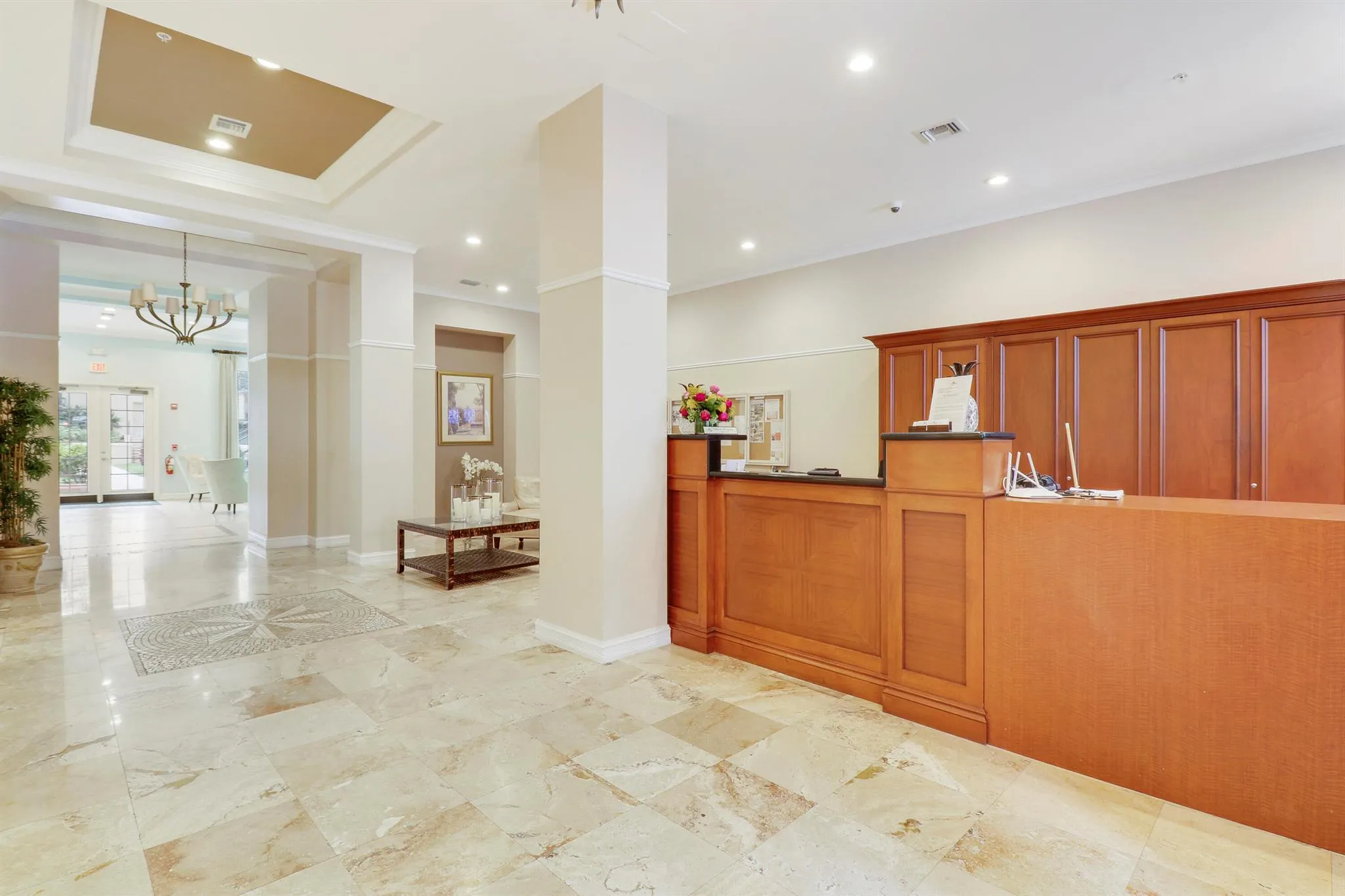720 S Sapodilla Avenue, #208