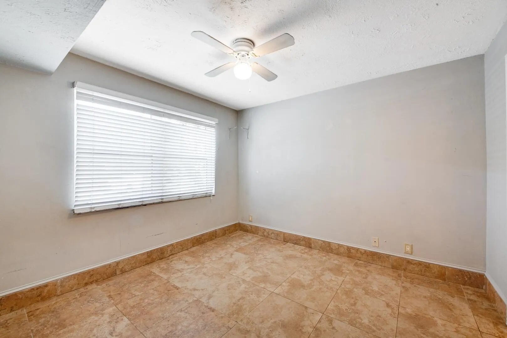 1945 NW 4th Avenue, #30