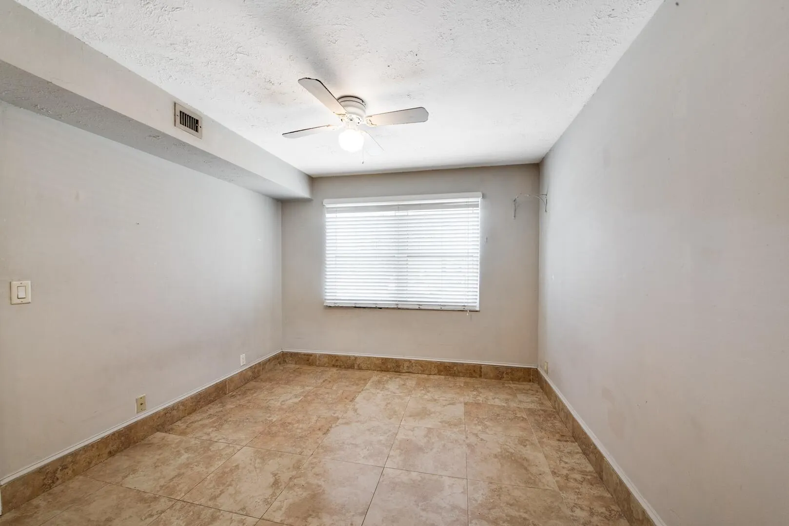 1945 NW 4th Avenue, #30
