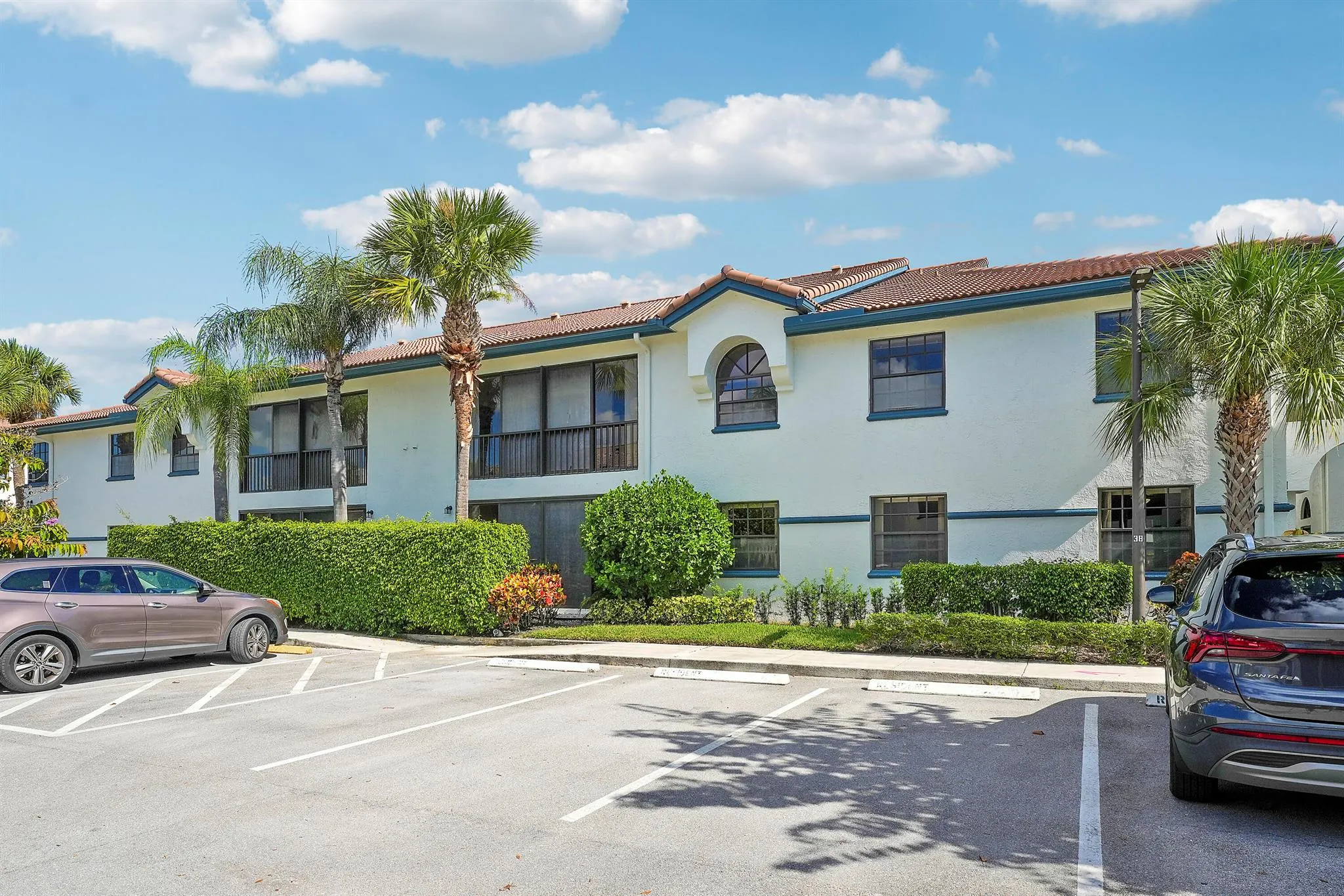 5135 Floria Drive, #H
