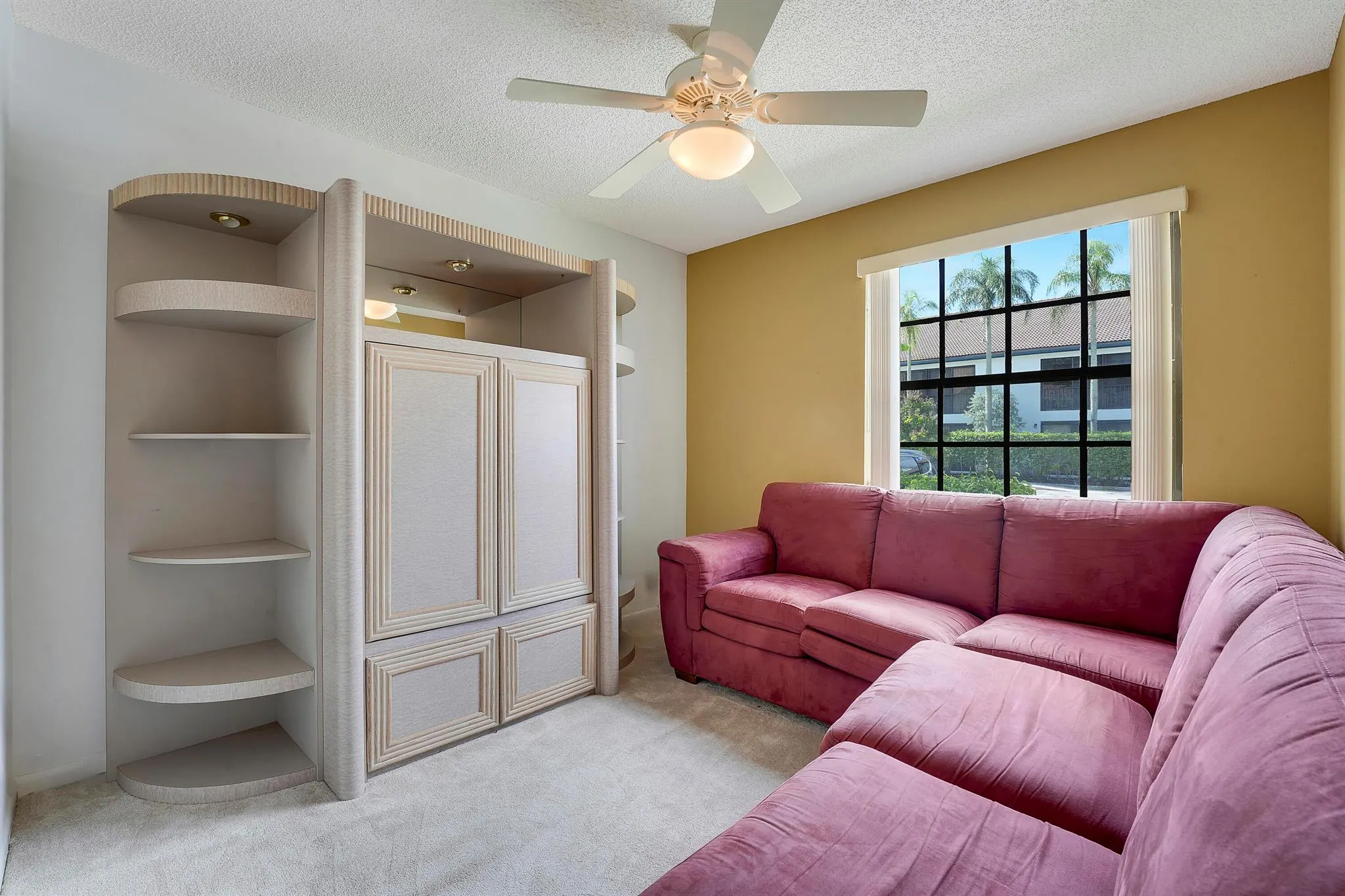 5135 Floria Drive, #H