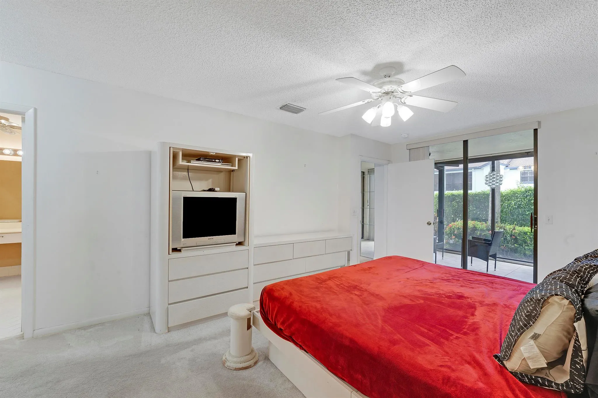 5135 Floria Drive, #H