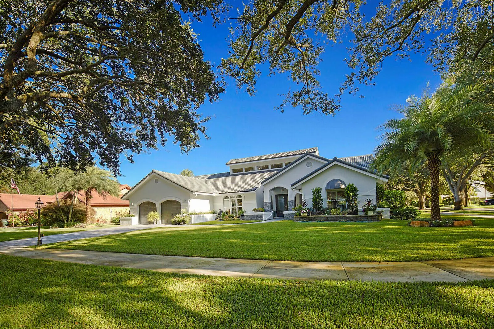 2155 Rabbit Hollowe Circle