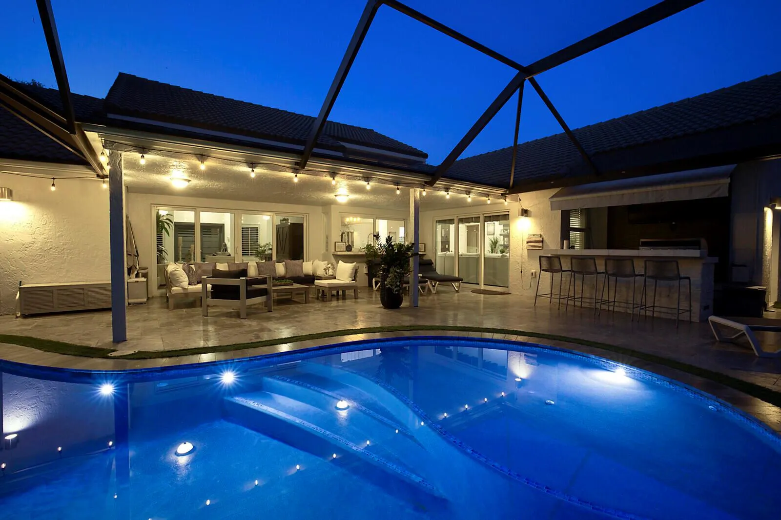 2155 Rabbit Hollowe Circle
