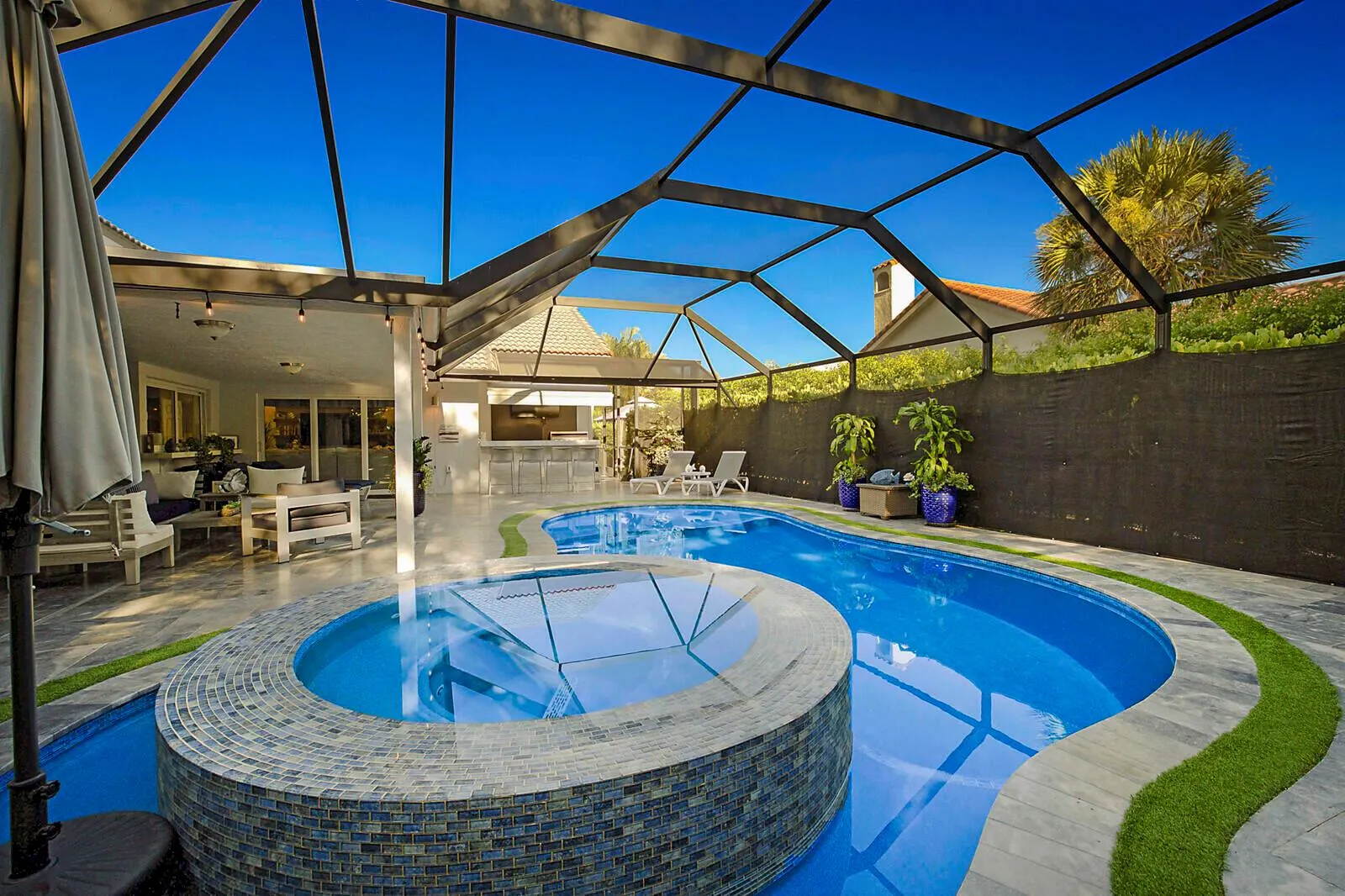 2155 Rabbit Hollowe Circle