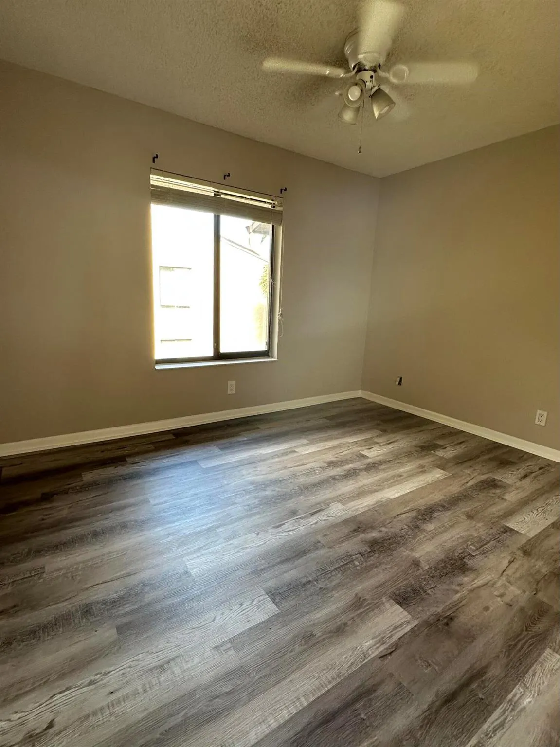 207 Foxtail Drive, #H3