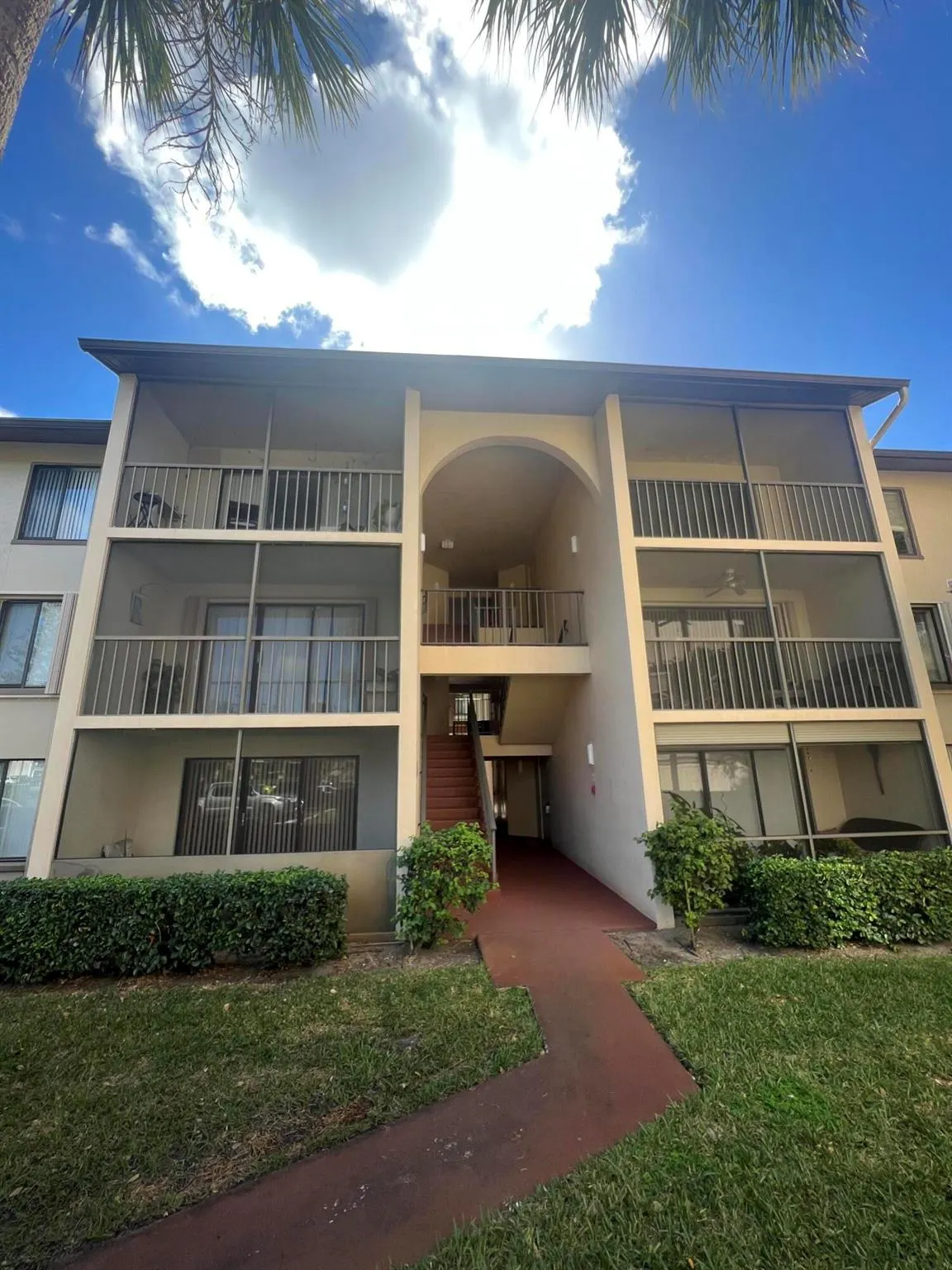 207 Foxtail Drive, #H3