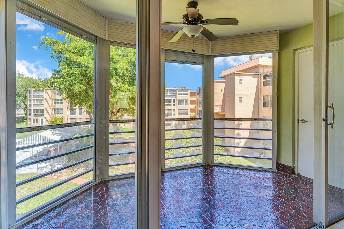 1301 NE 191st Street, #F307
