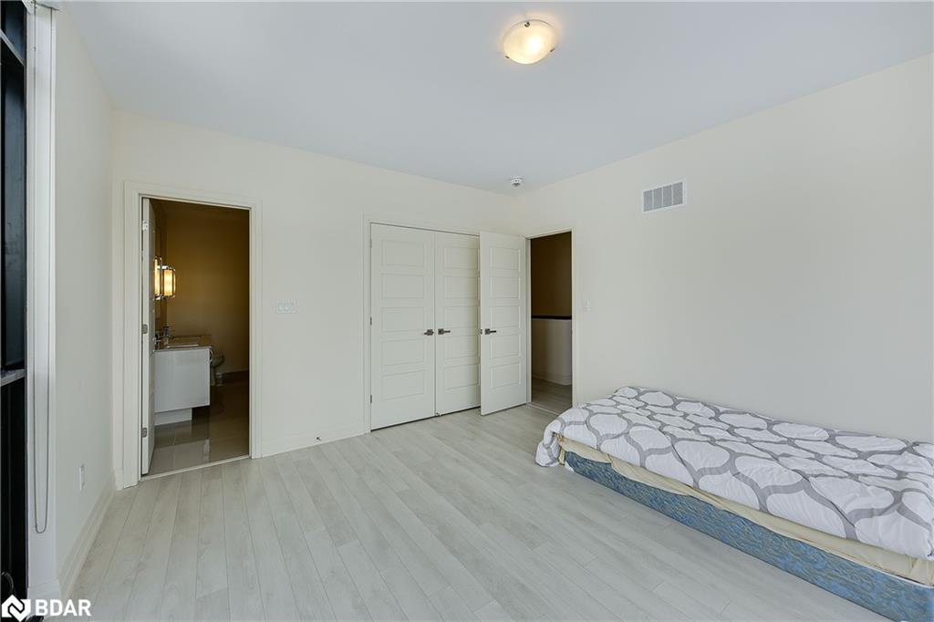 Listing 40256747 - Large Photo # 40