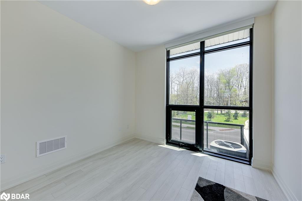 Listing 40256747 - Large Photo # 28
