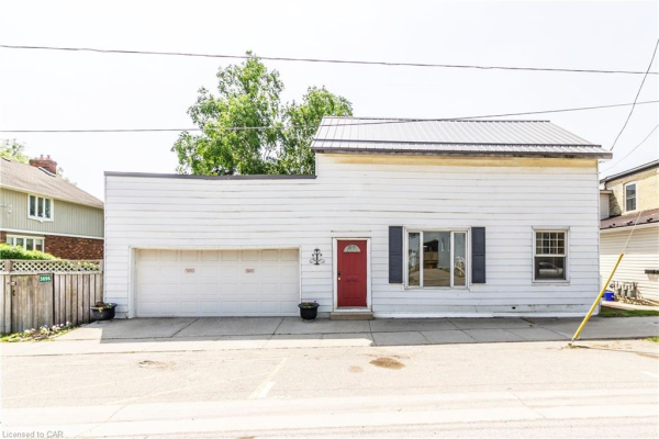 3696 Nafziger Road, Wellesley