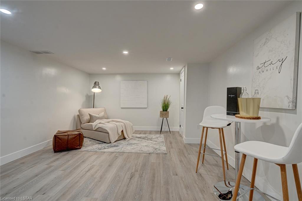 Listing 40280806 - Large Photo # 19
