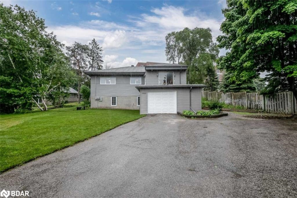 209 Foster Drive, Barrie