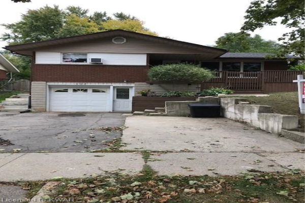 102 Ruskview Road, Kitchener