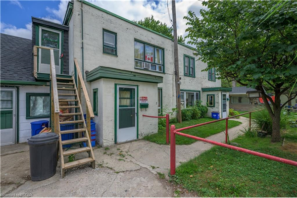 368-370 Calgary Street, London